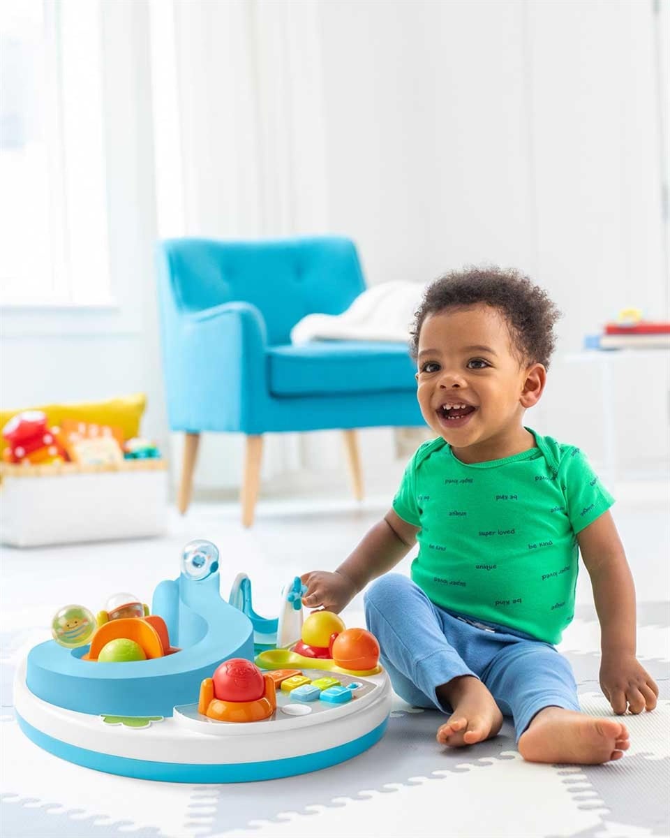 Skip Hop Explore & More 2 Aşamalı Oyun Aktivite Merkezi