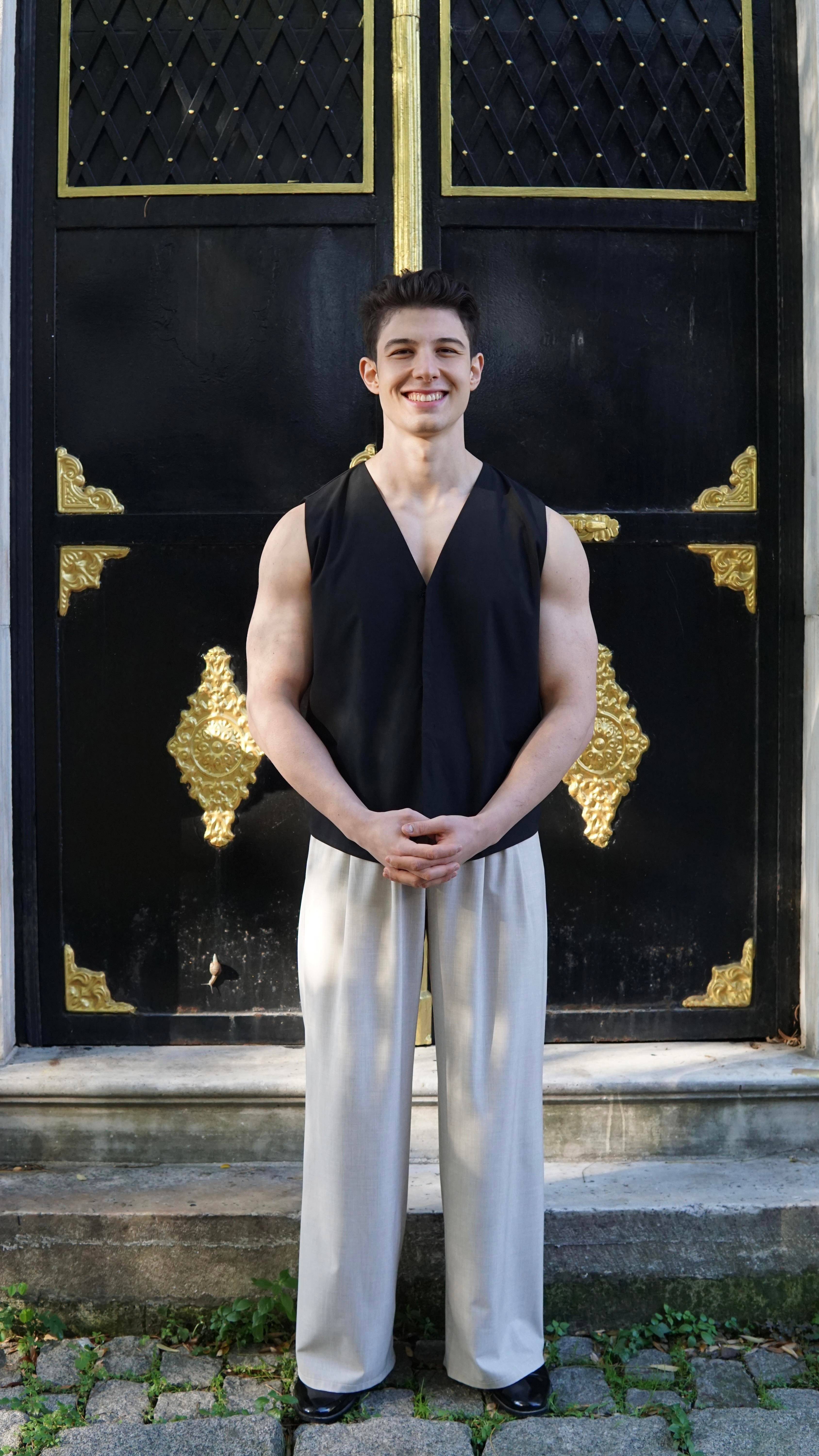 Mr. Fitzwilliam Darcy Ekru Pantolon