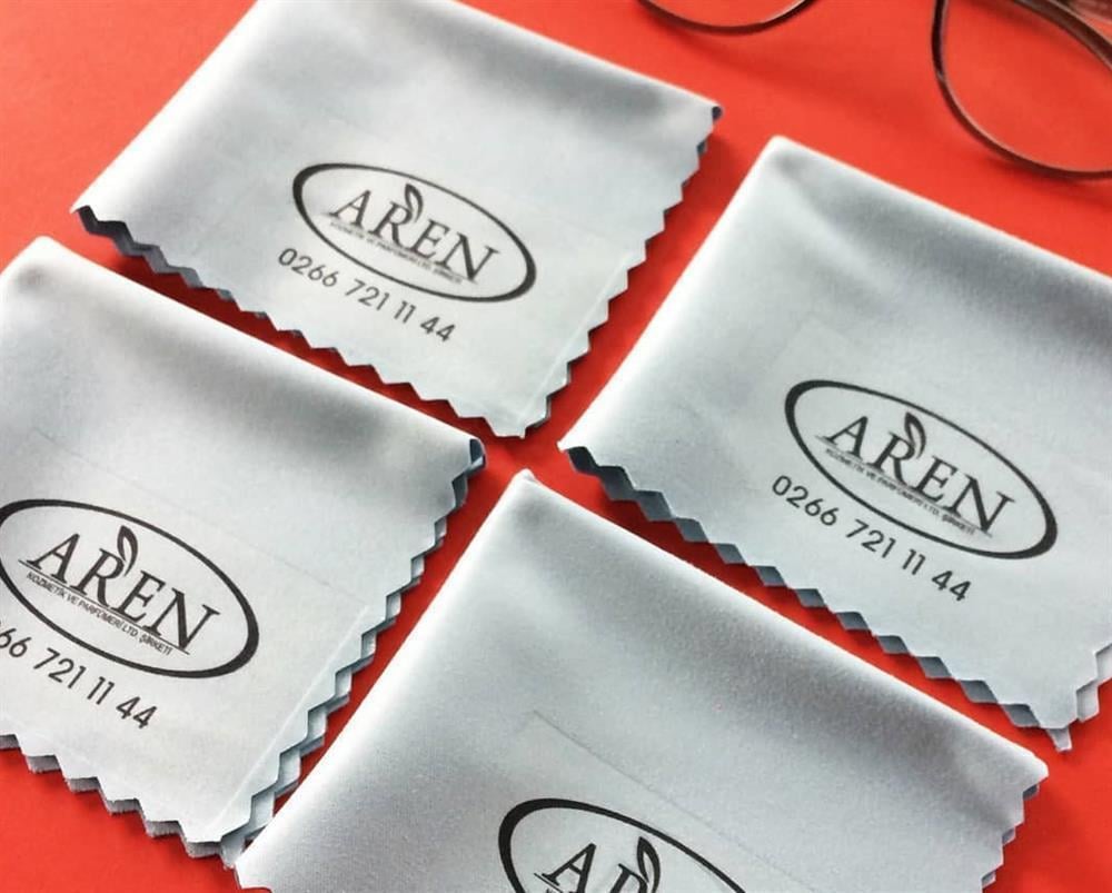 1000 Adet Dijital Köşe Baskılı Mikrofiber Gözlük Temizleme Bezi 1000 Adet 200 gr 15x18 cm %100 Polyester