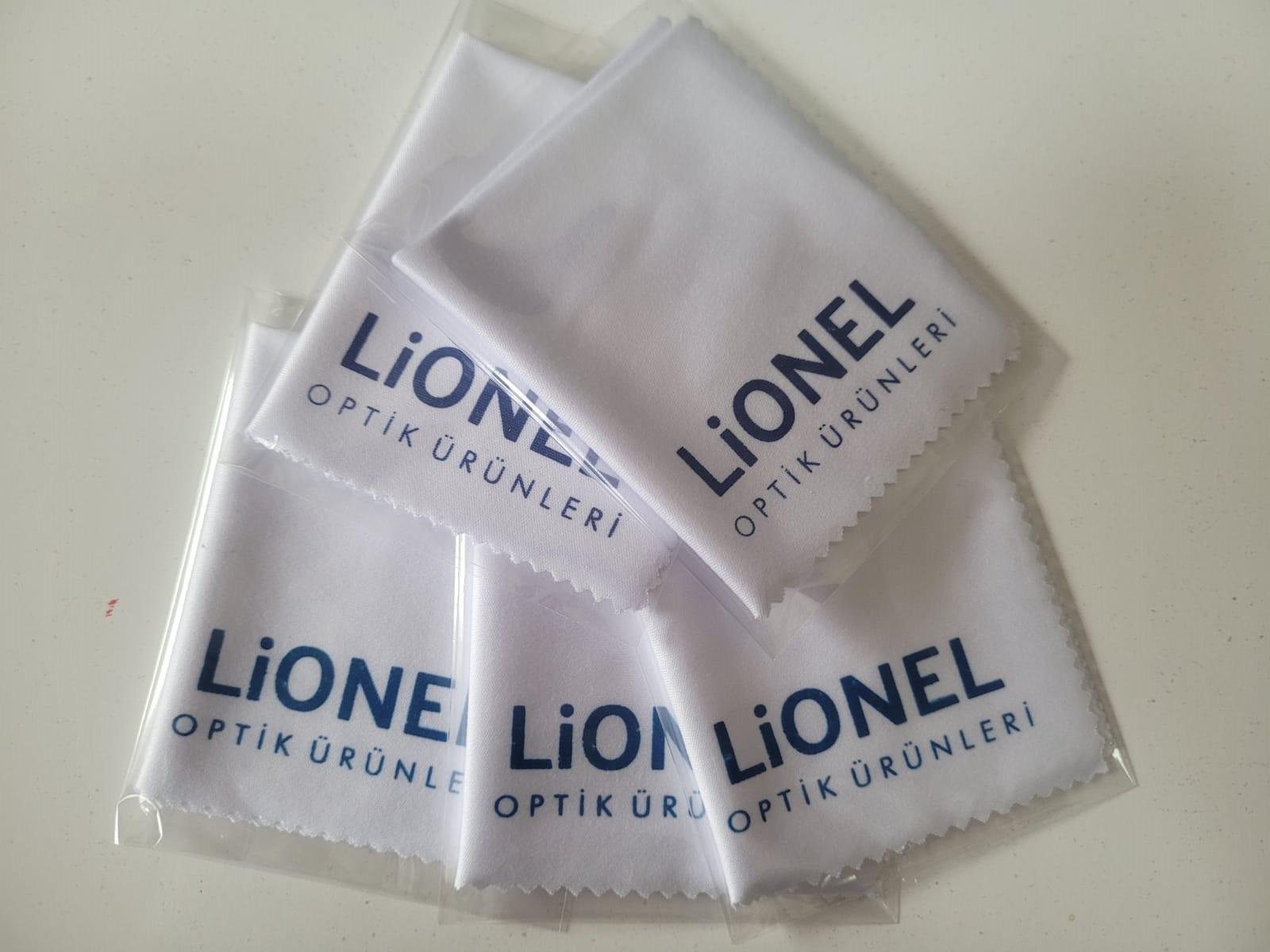 POŞETLİ BASKILI 500 ADET 15X18 CM %100 POLYESTER GÖZLÜK TEMİZLEME BEZİ