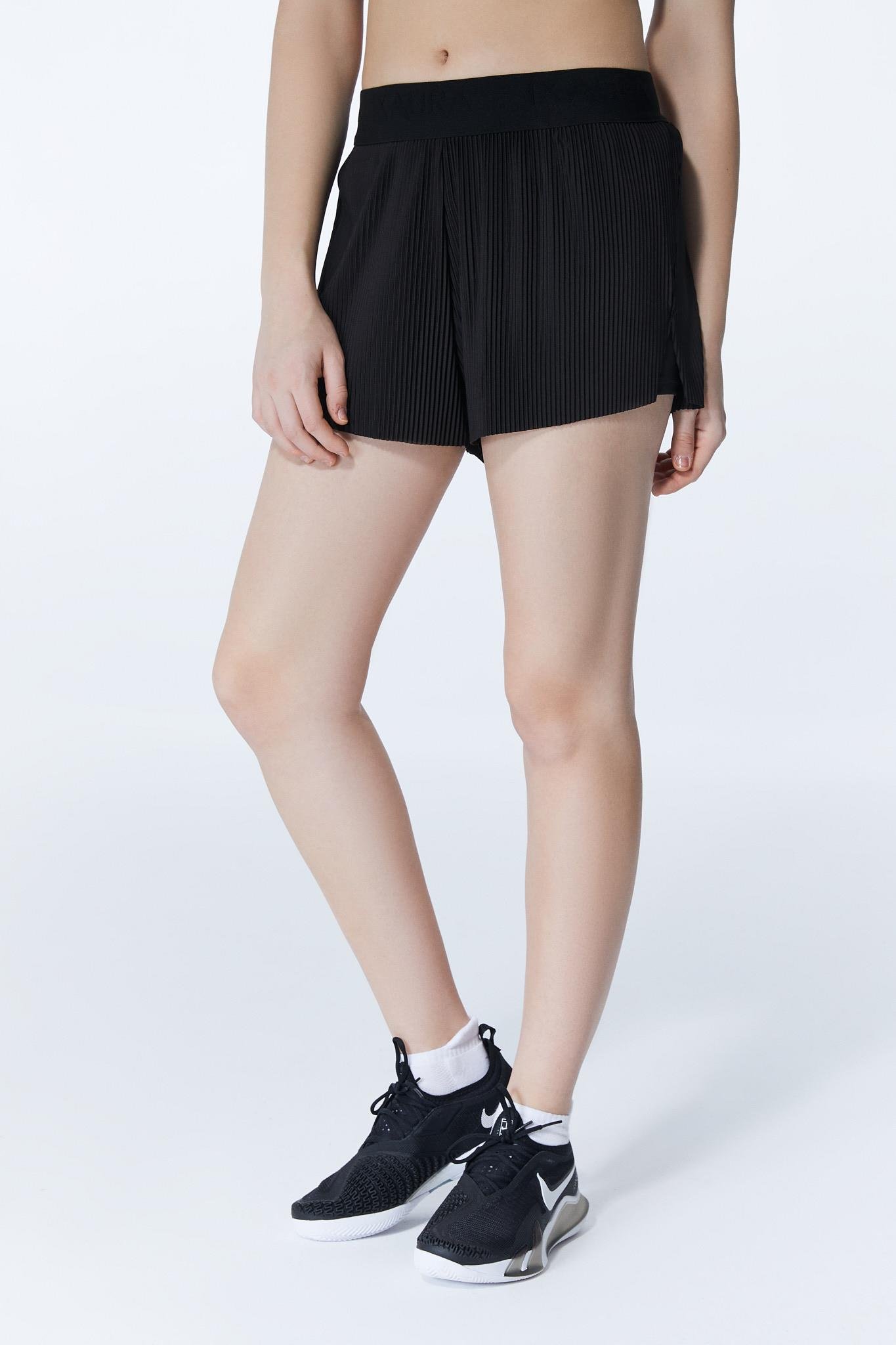 ED 2349-02 Tamara Piliseli Short Siyah