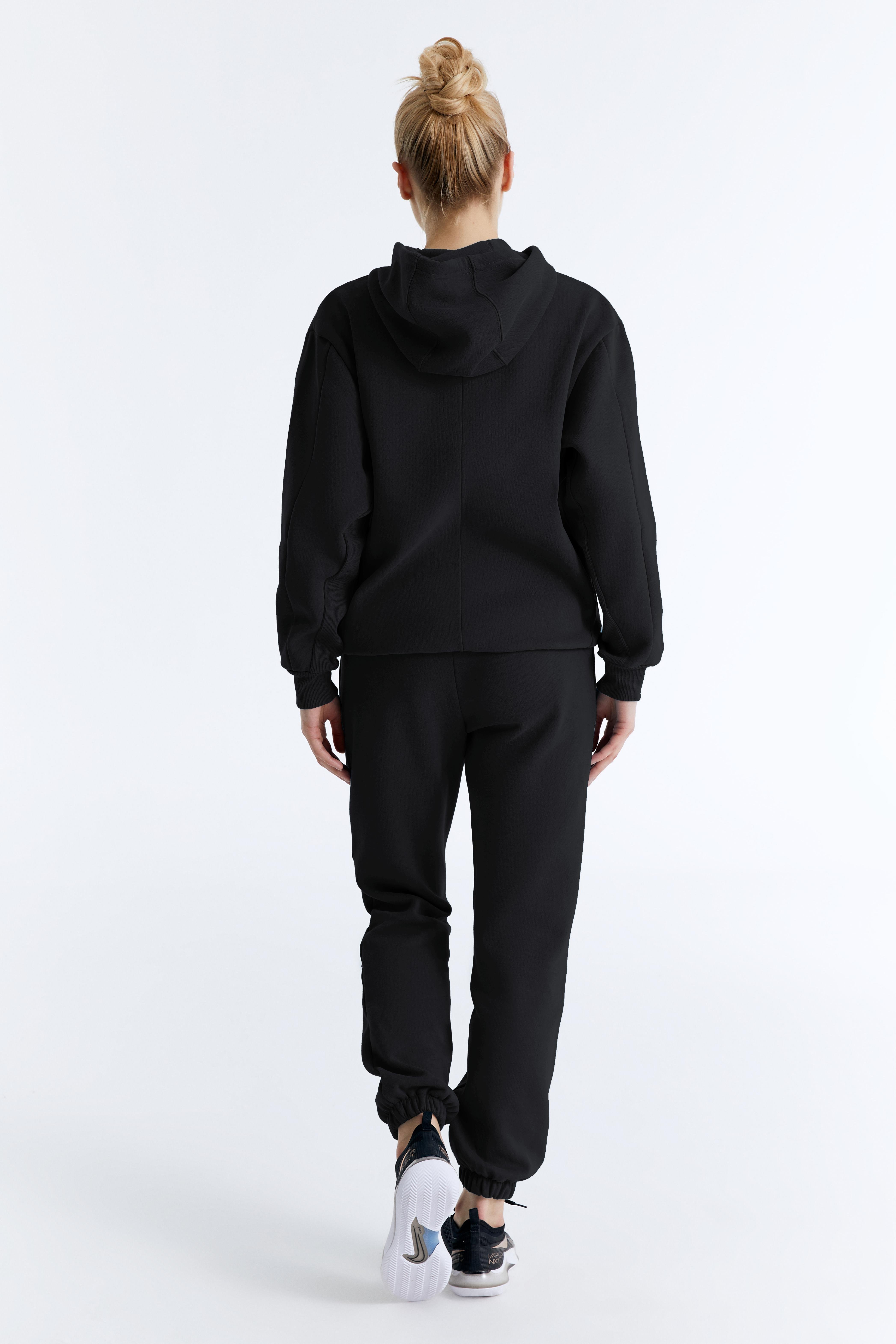 ED7749-09 Star Sporcu Sweatshırt Siyah