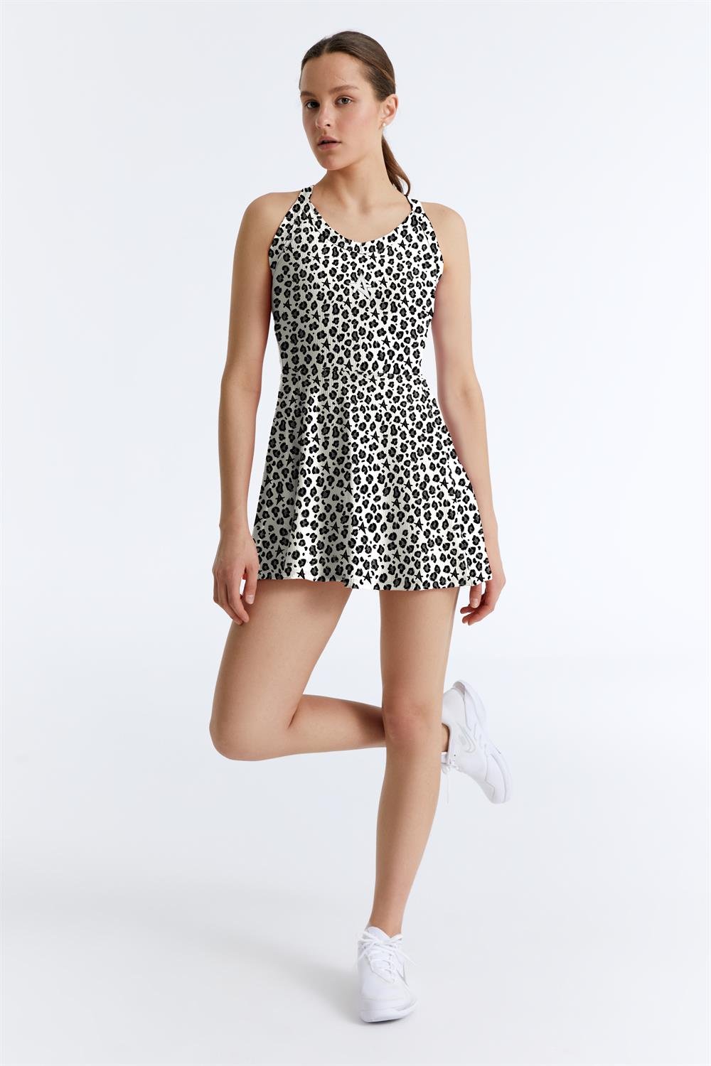 ED7782 Venus Tenis Elbise Siayh Beyaz