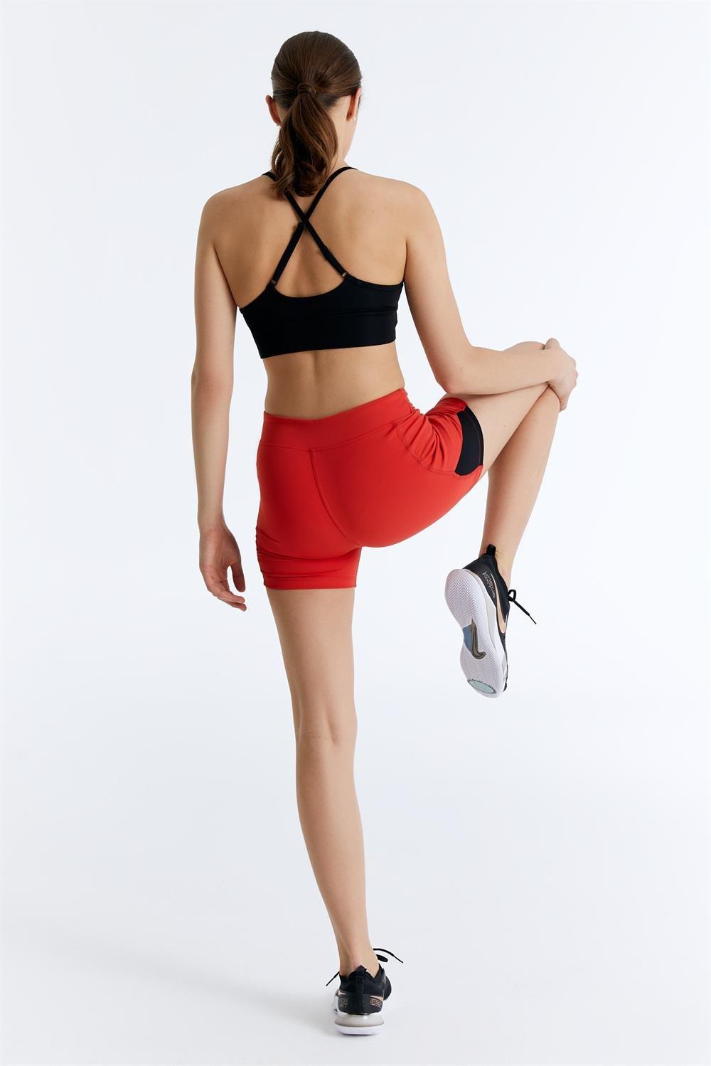 ED7785-01 Short Legging White