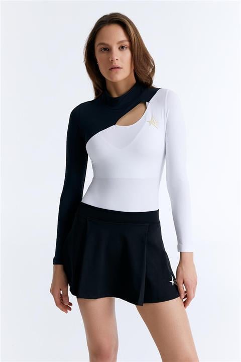 ED7787-01 Gıgı Çıtçıtlı Body Siyah Beyaz