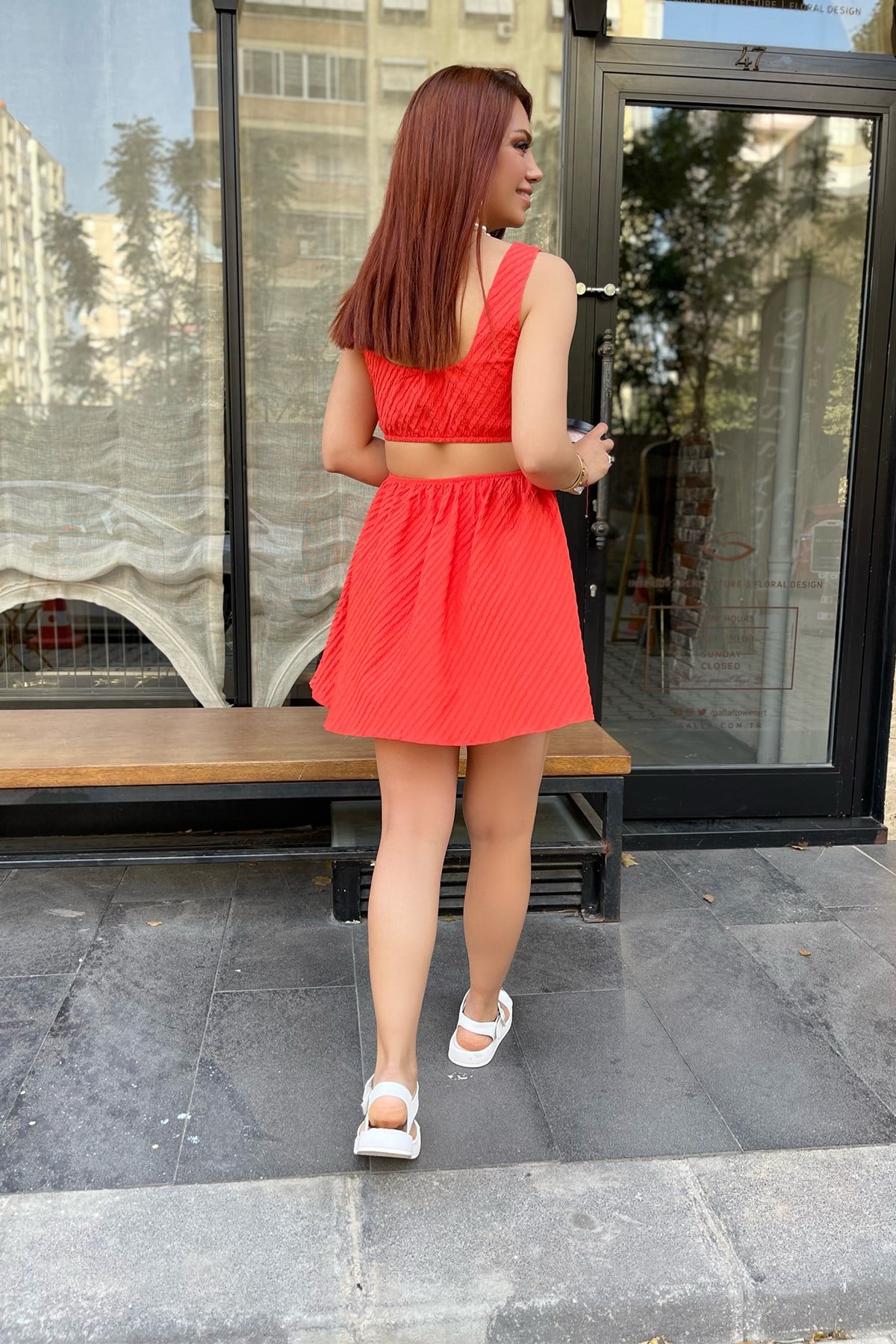  Nar Çiçeği Bel Dekolteli Mini Elbise