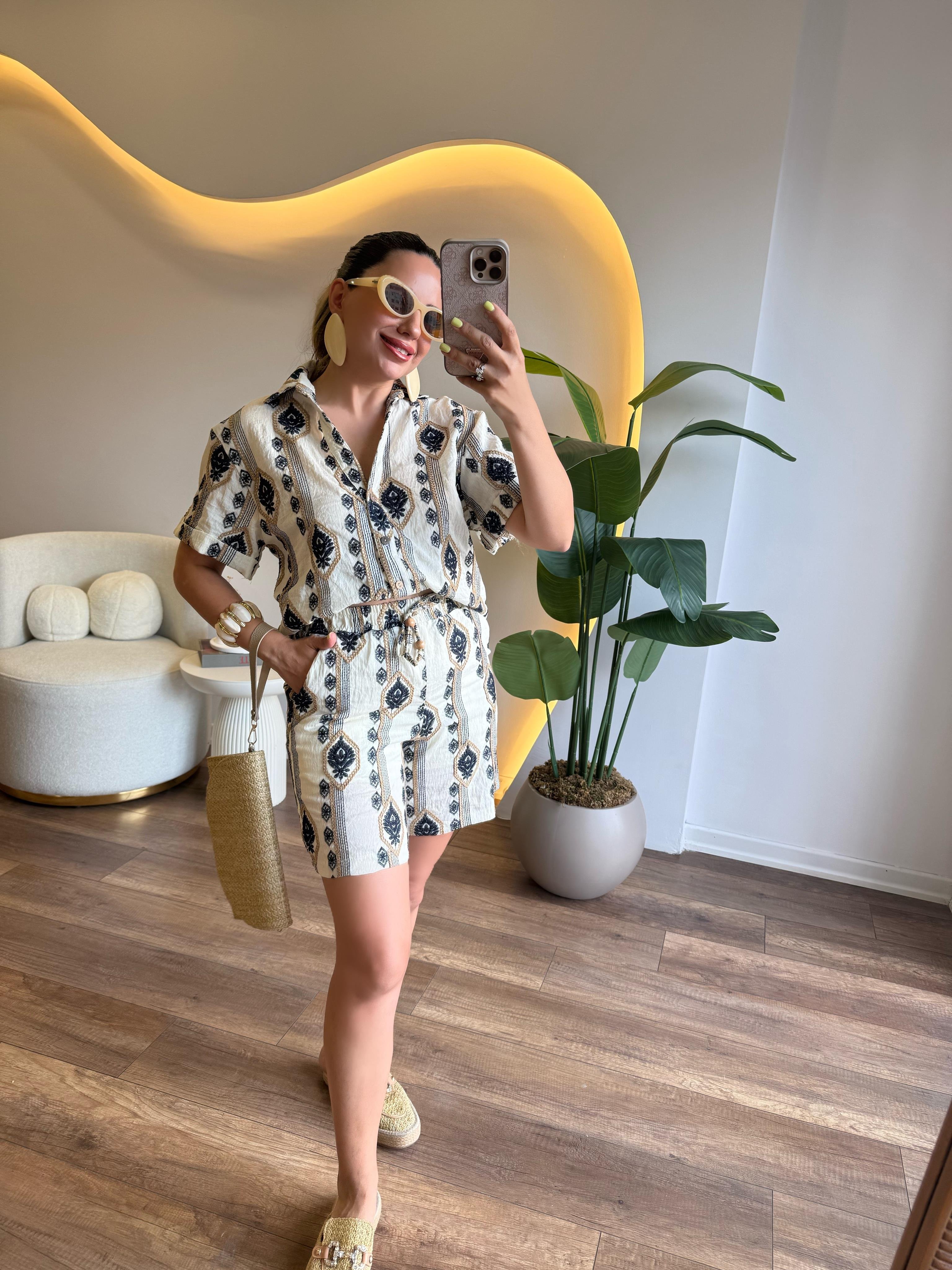 10221 Premium Lacivert Bej Desenli Takım