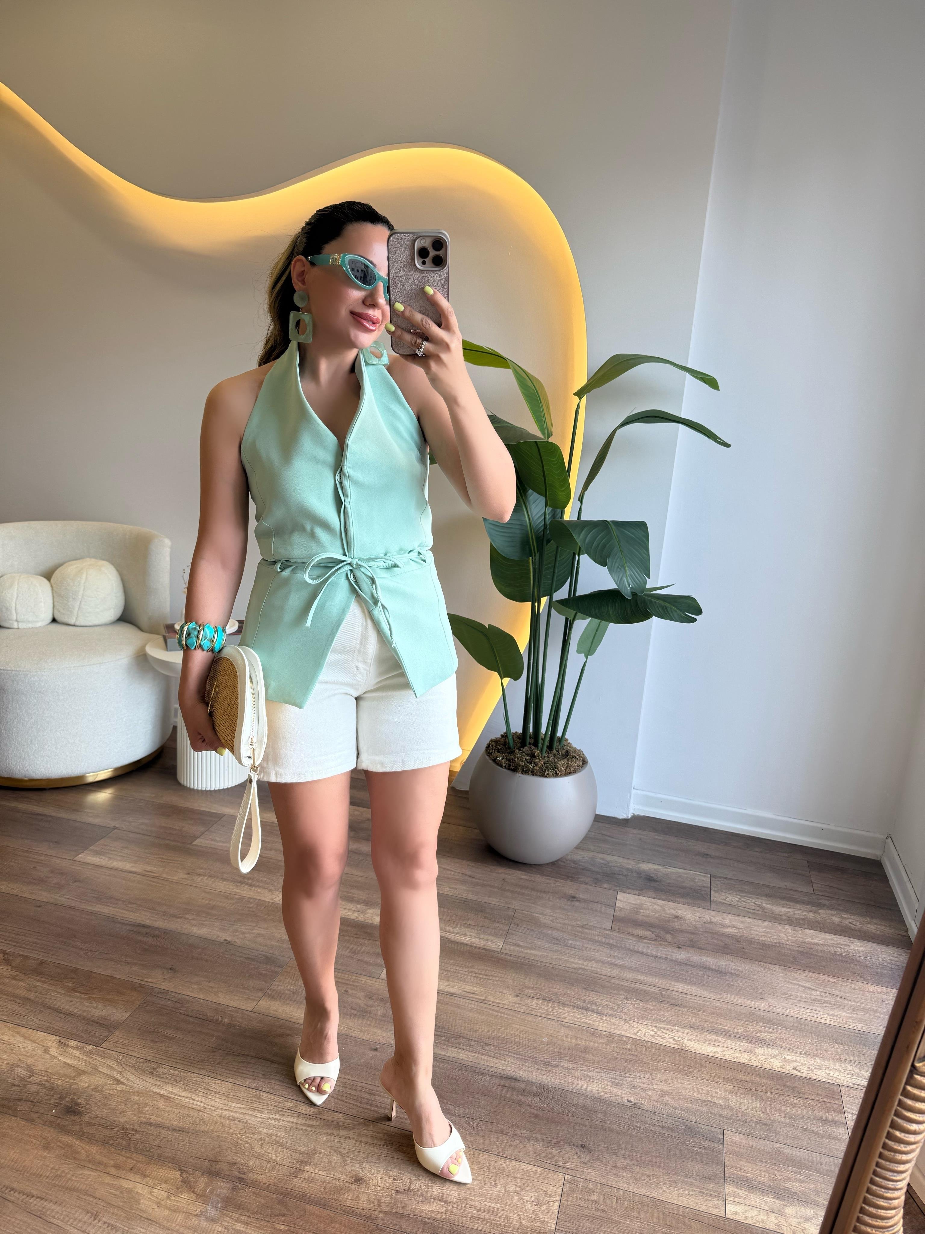 10222 Boyundan Detaylı Yelek