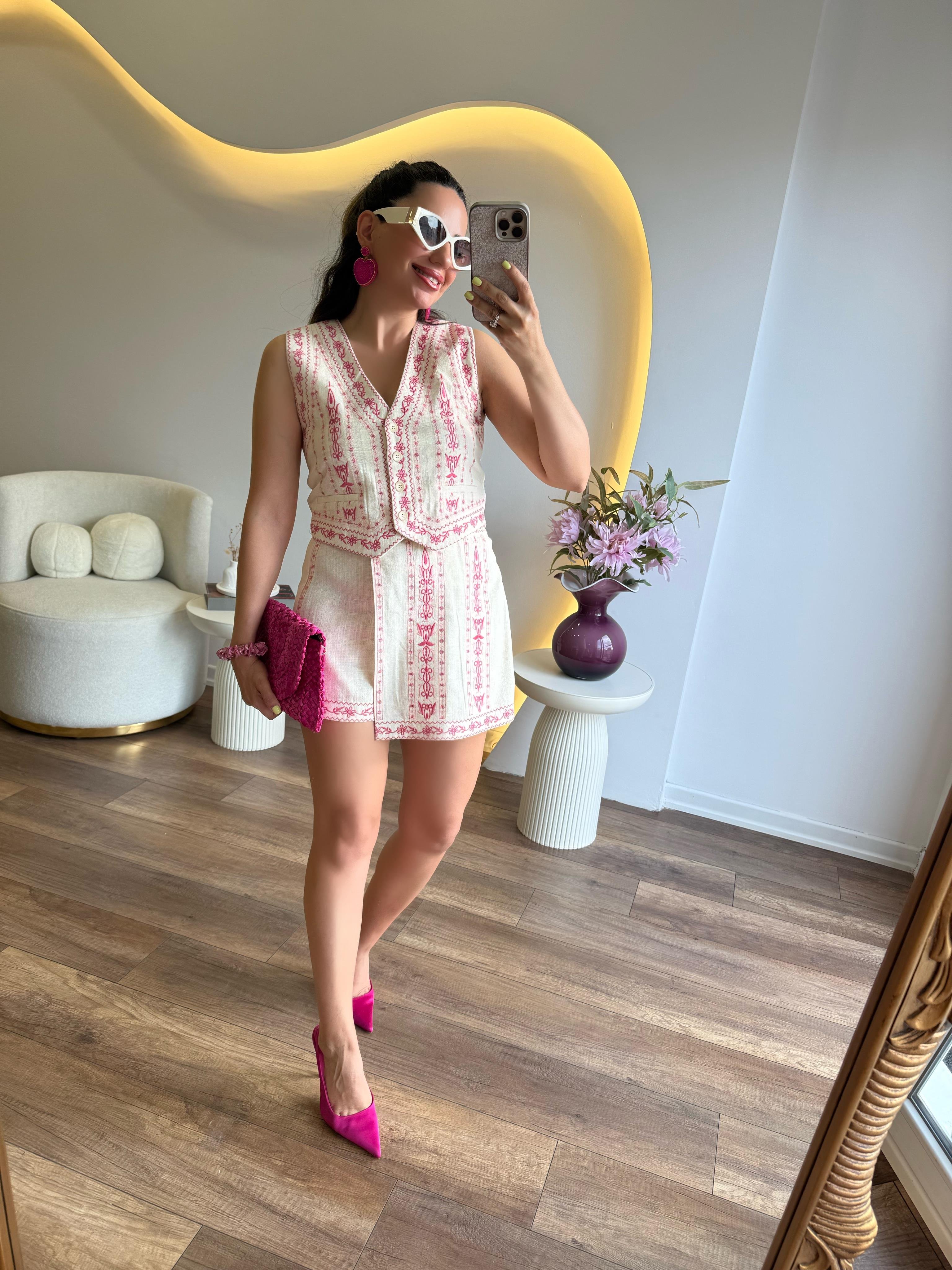 10233 Premium Pembe Desenli Şort Yelek Takım