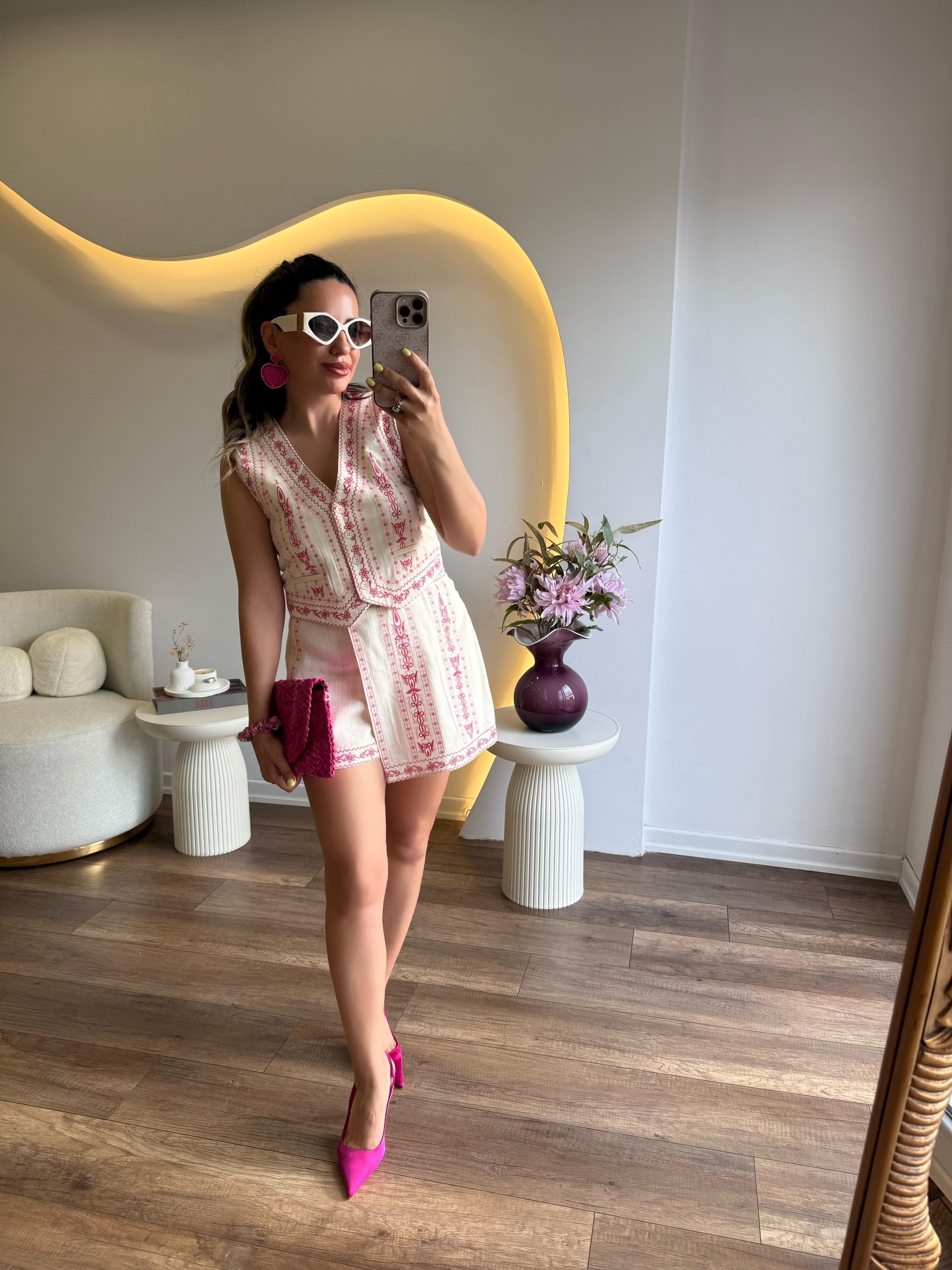 10233 Premium Pembe Desenli Şort Yelek Takım