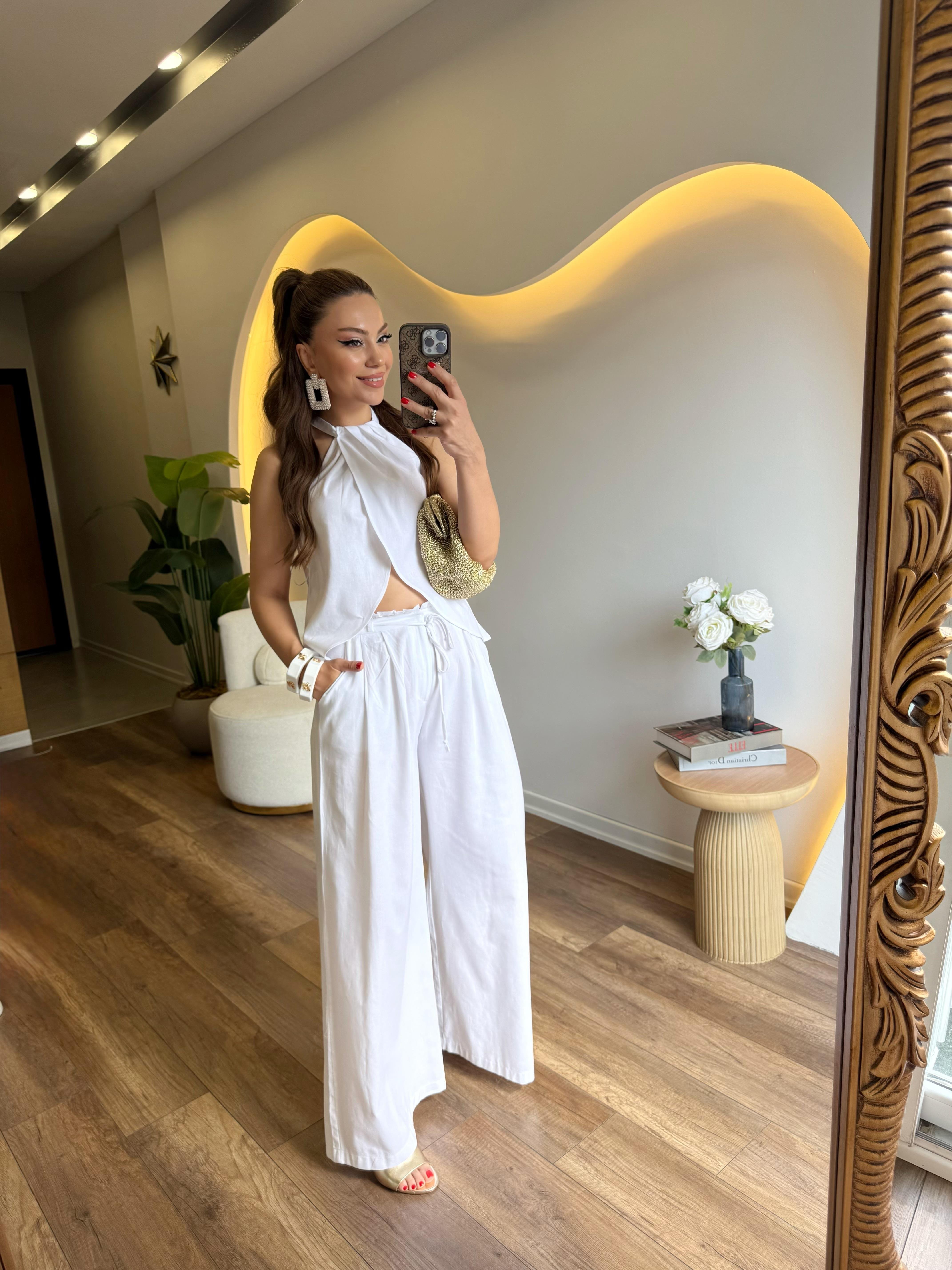 10237 Boyundan Detaylı Pantolon Bluz Takım