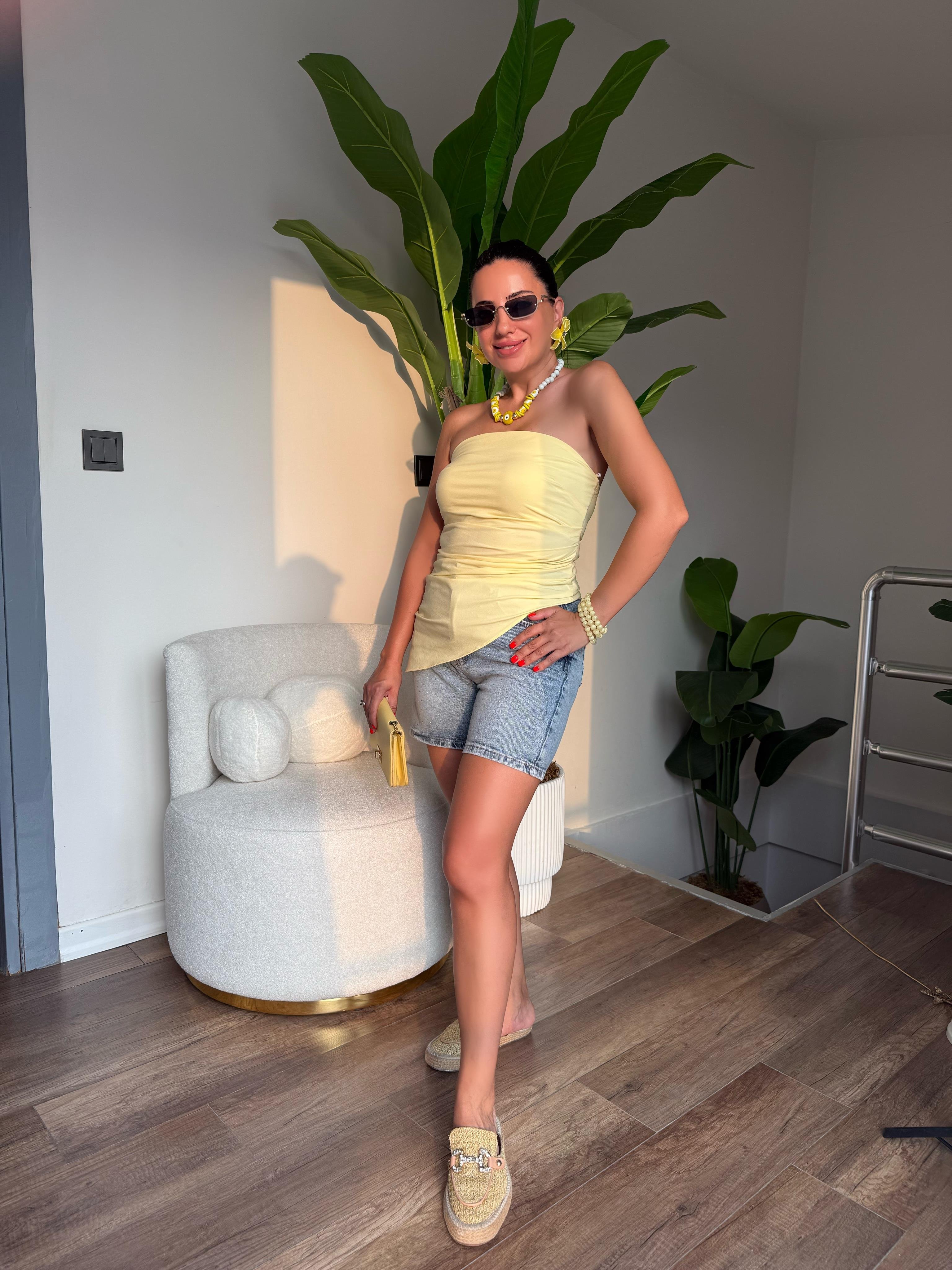 10293 Straplez Büzgü Detaylı Bluz