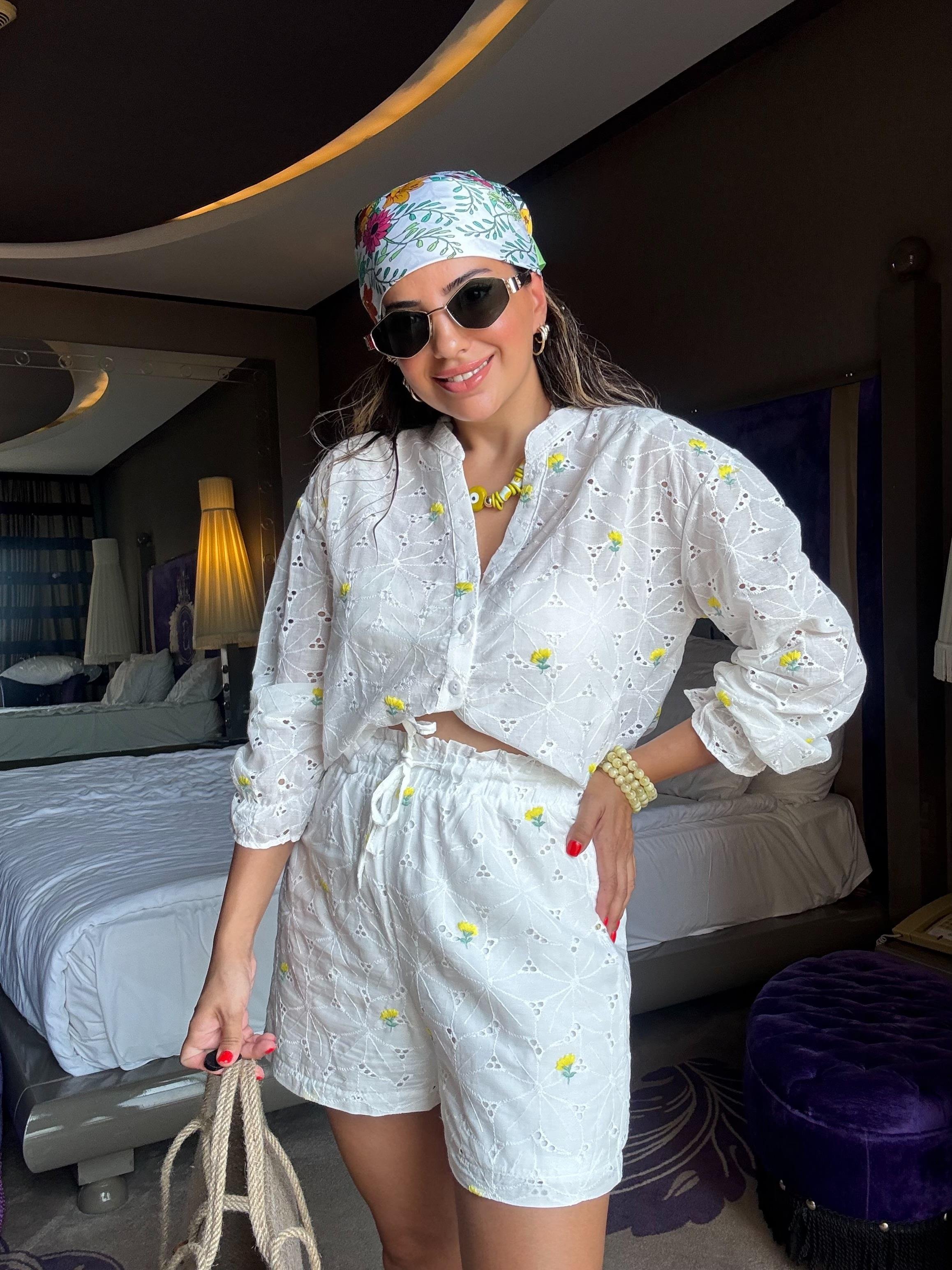 10449 Sarı Çiçek İşlemeli Şort Gömlek Takım