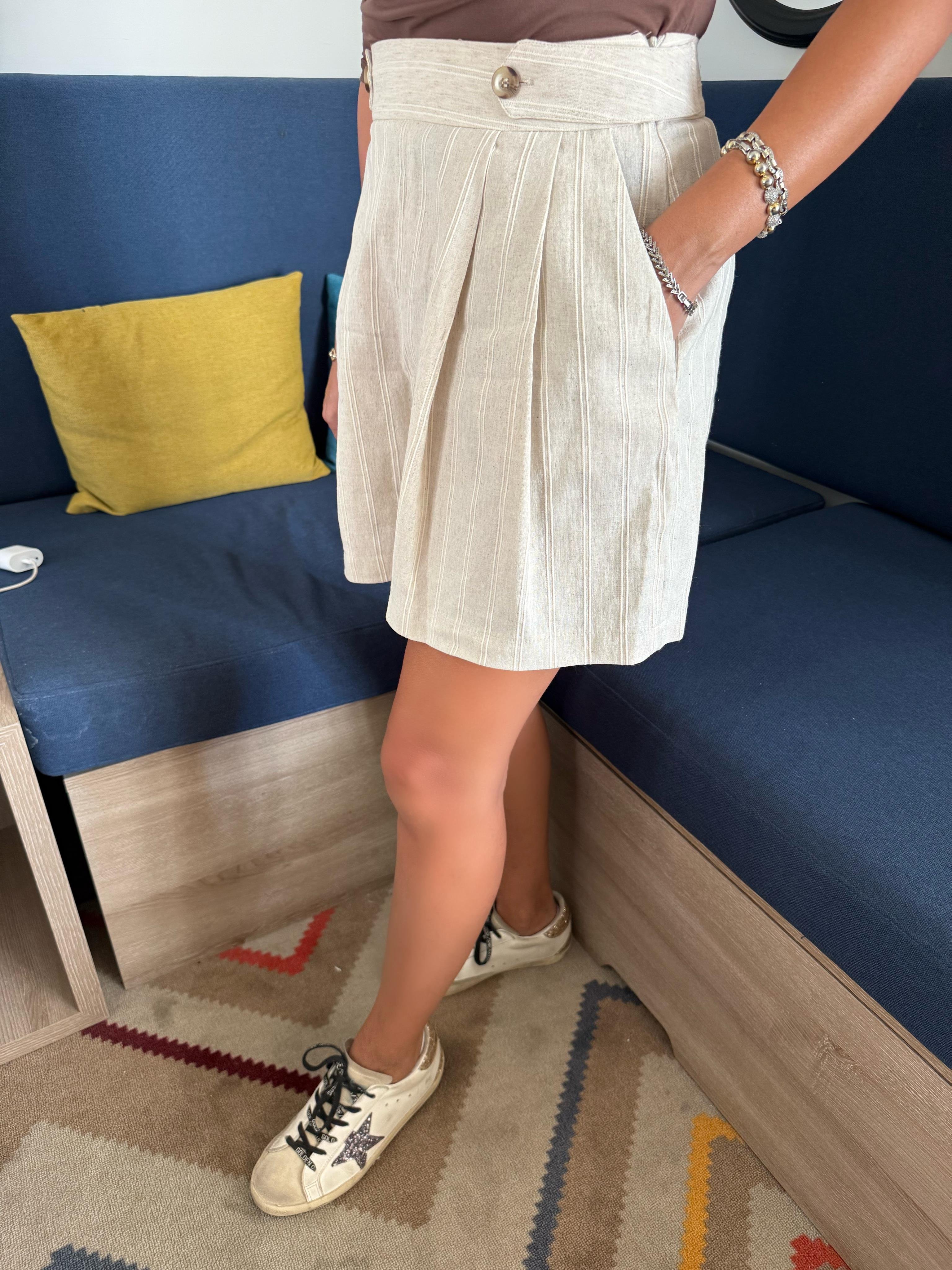 10470 Kendinden Çizgili Keten Şort