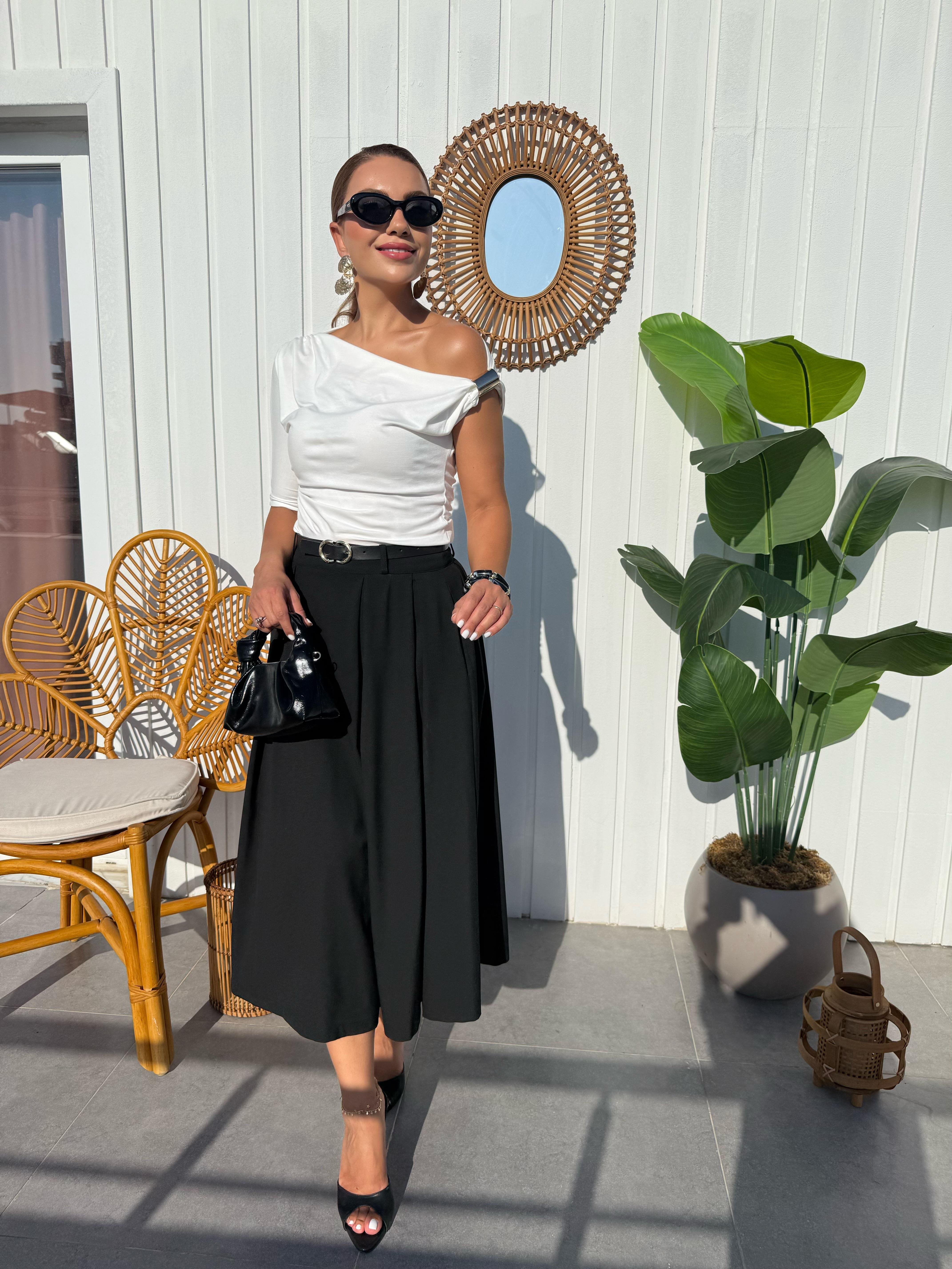 10488 Gold Toka Detaylı Bluz