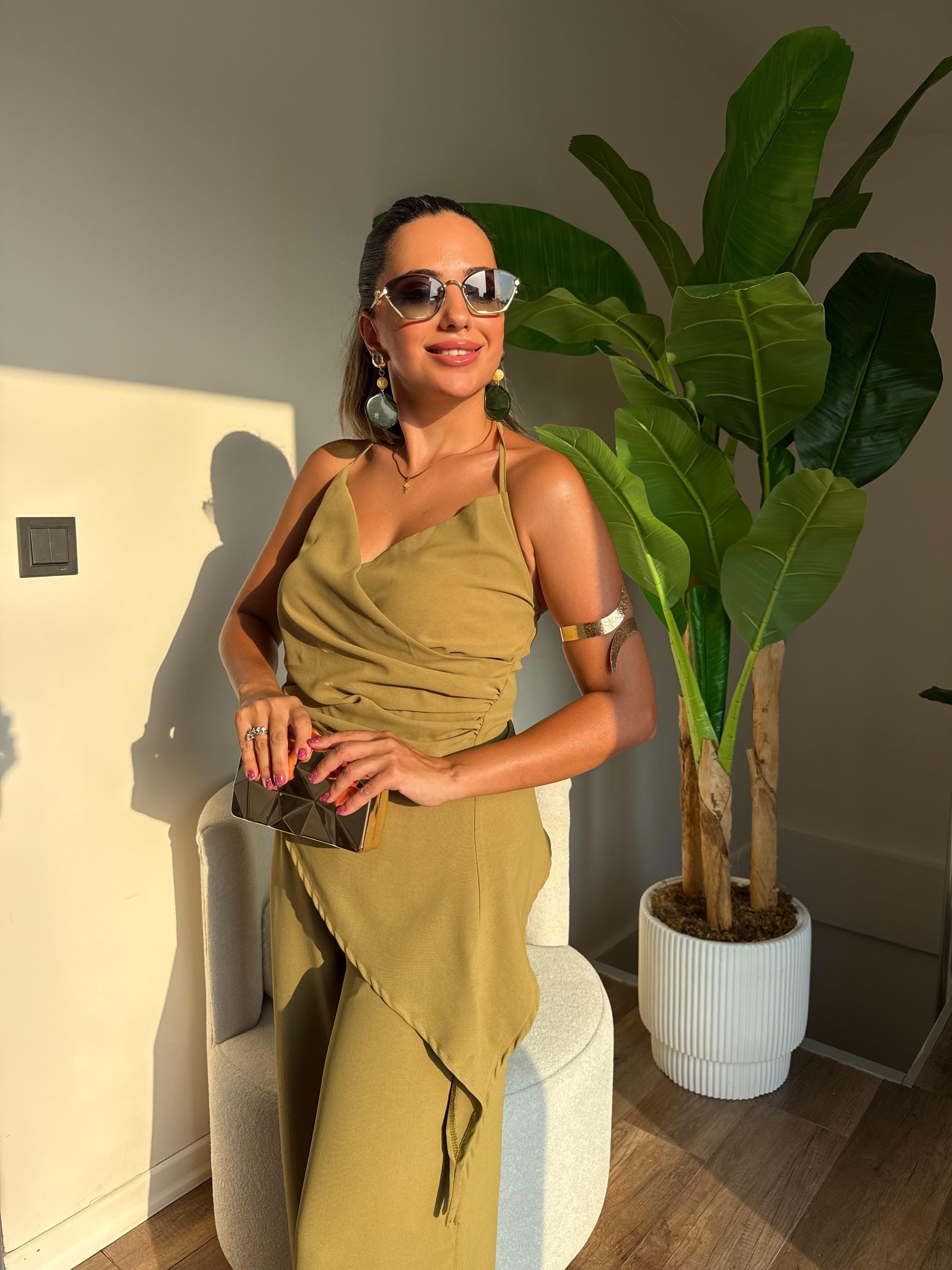 10495 Boyundan Bağlama Detaylı Bluz Pantolon Takım