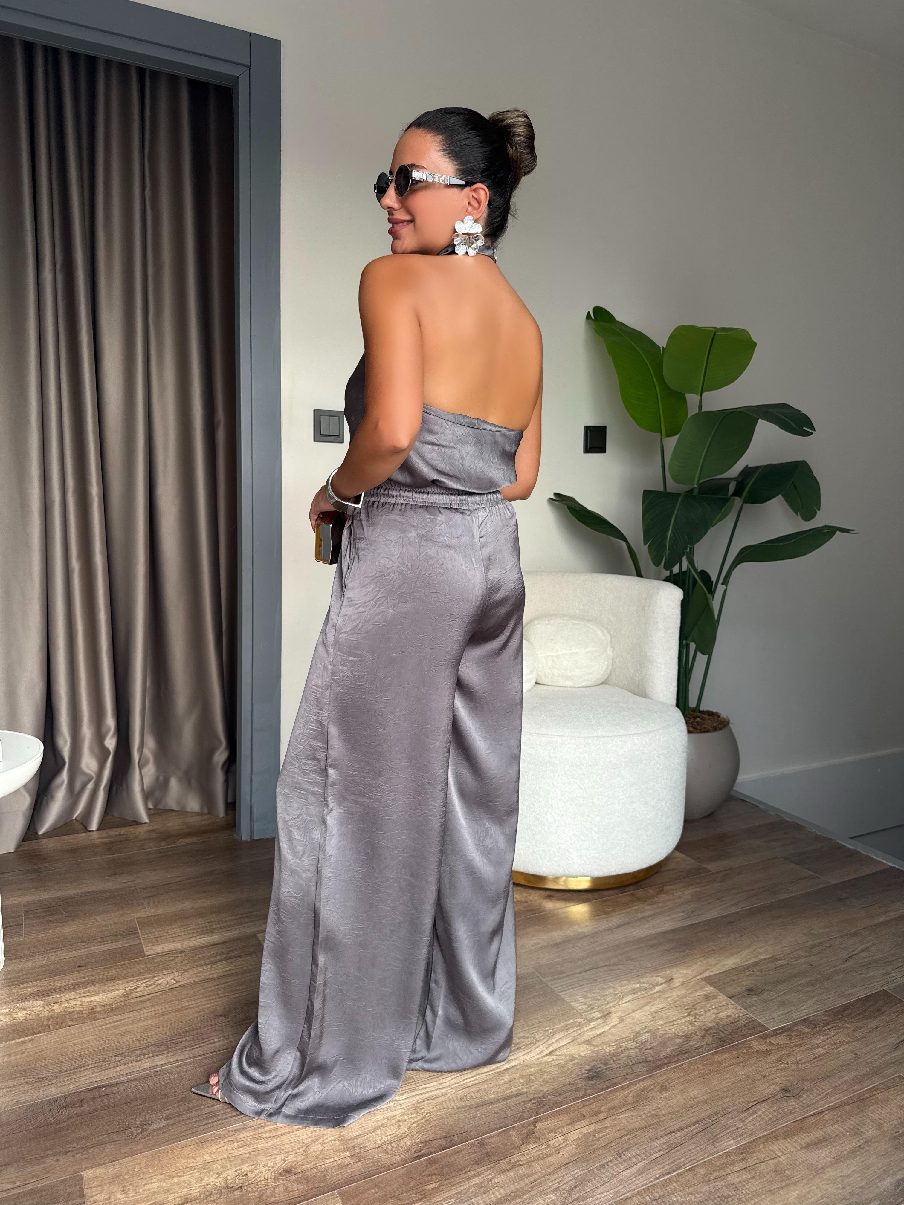 10517 Boyundan Detaylı Saten Pantolon Bluz Takım