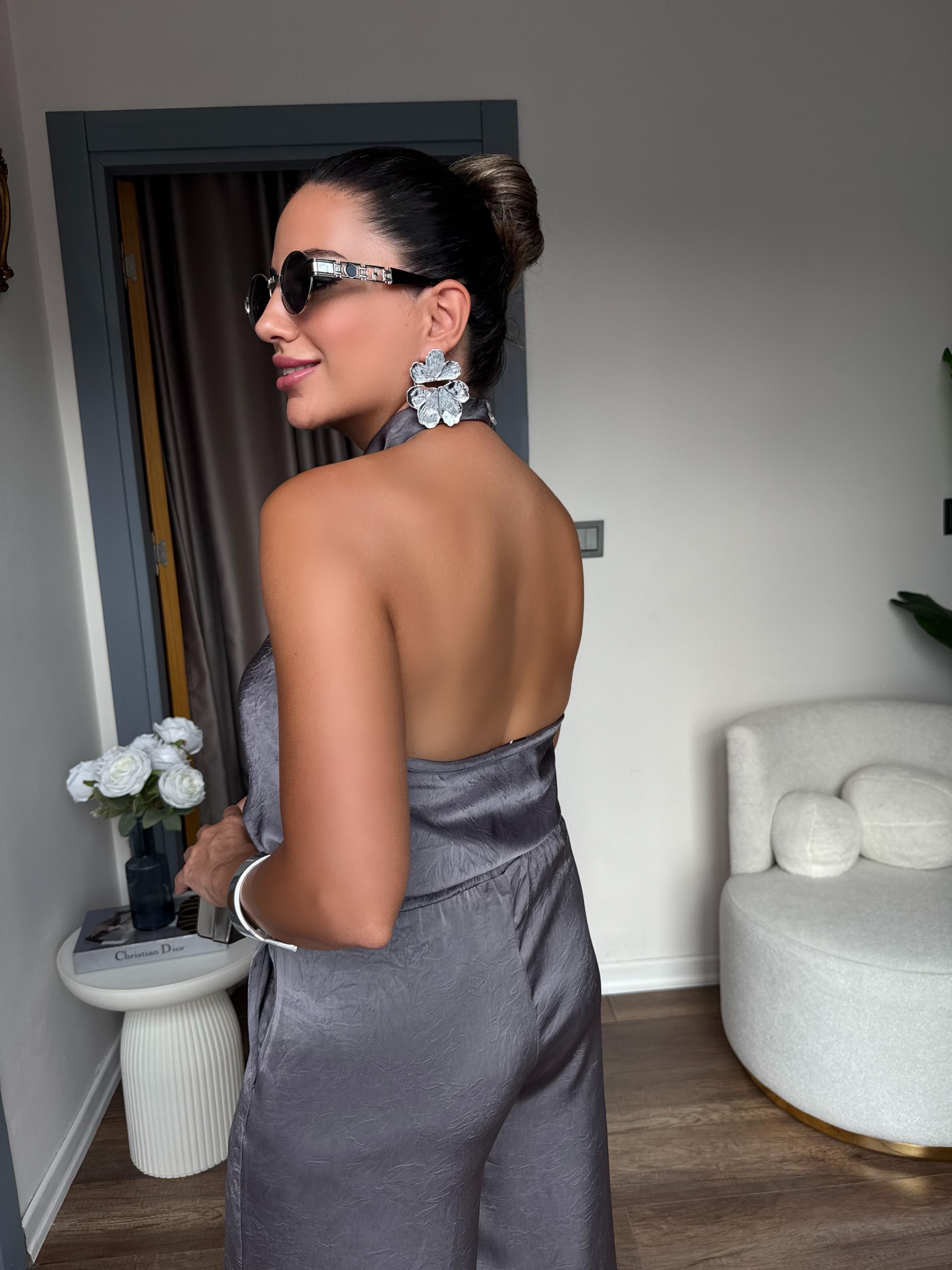 10517 Boyundan Detaylı Saten Pantolon Bluz Takım