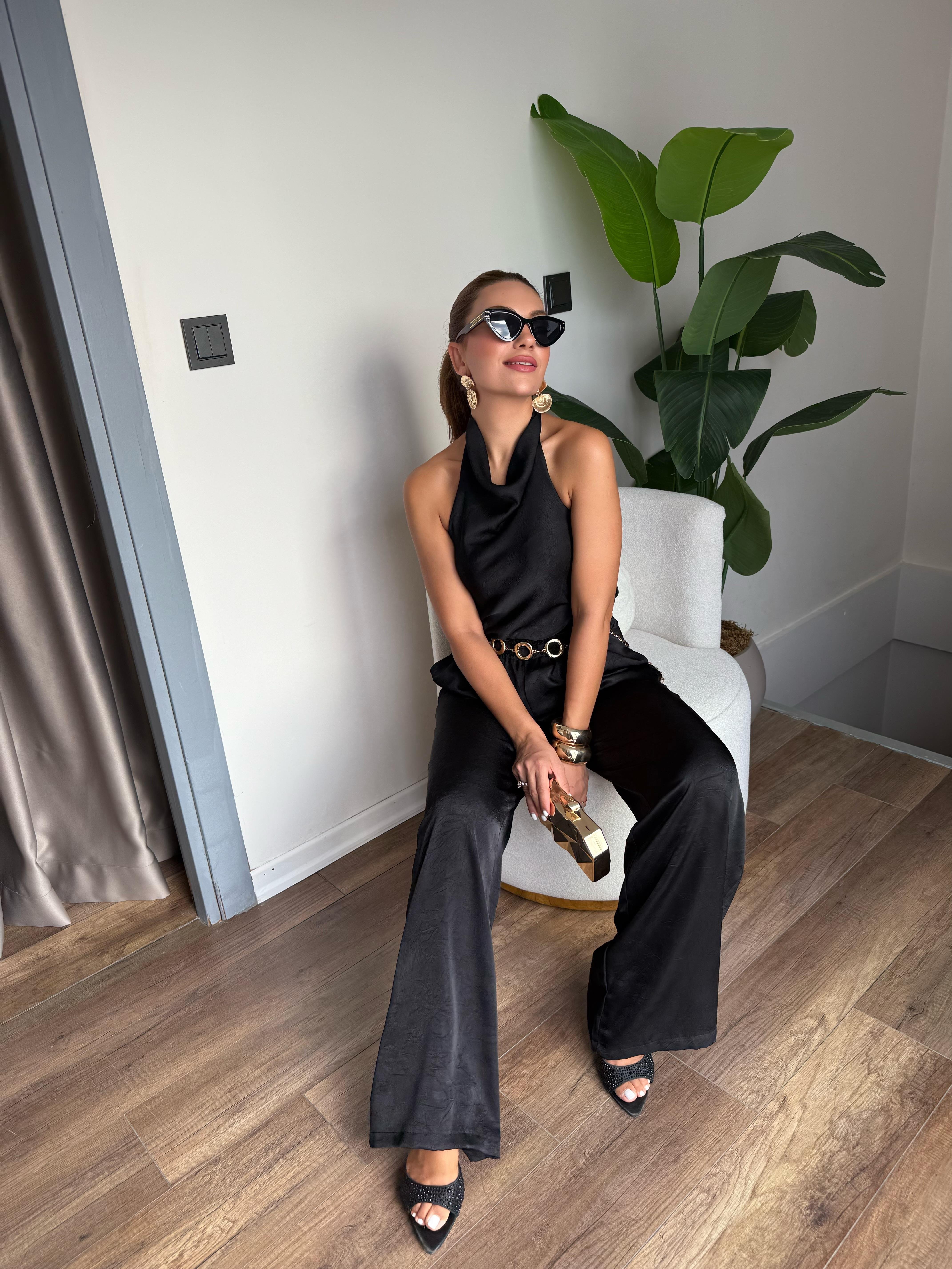 10517 Boyundan Detaylı Saten Pantolon Bluz Takım