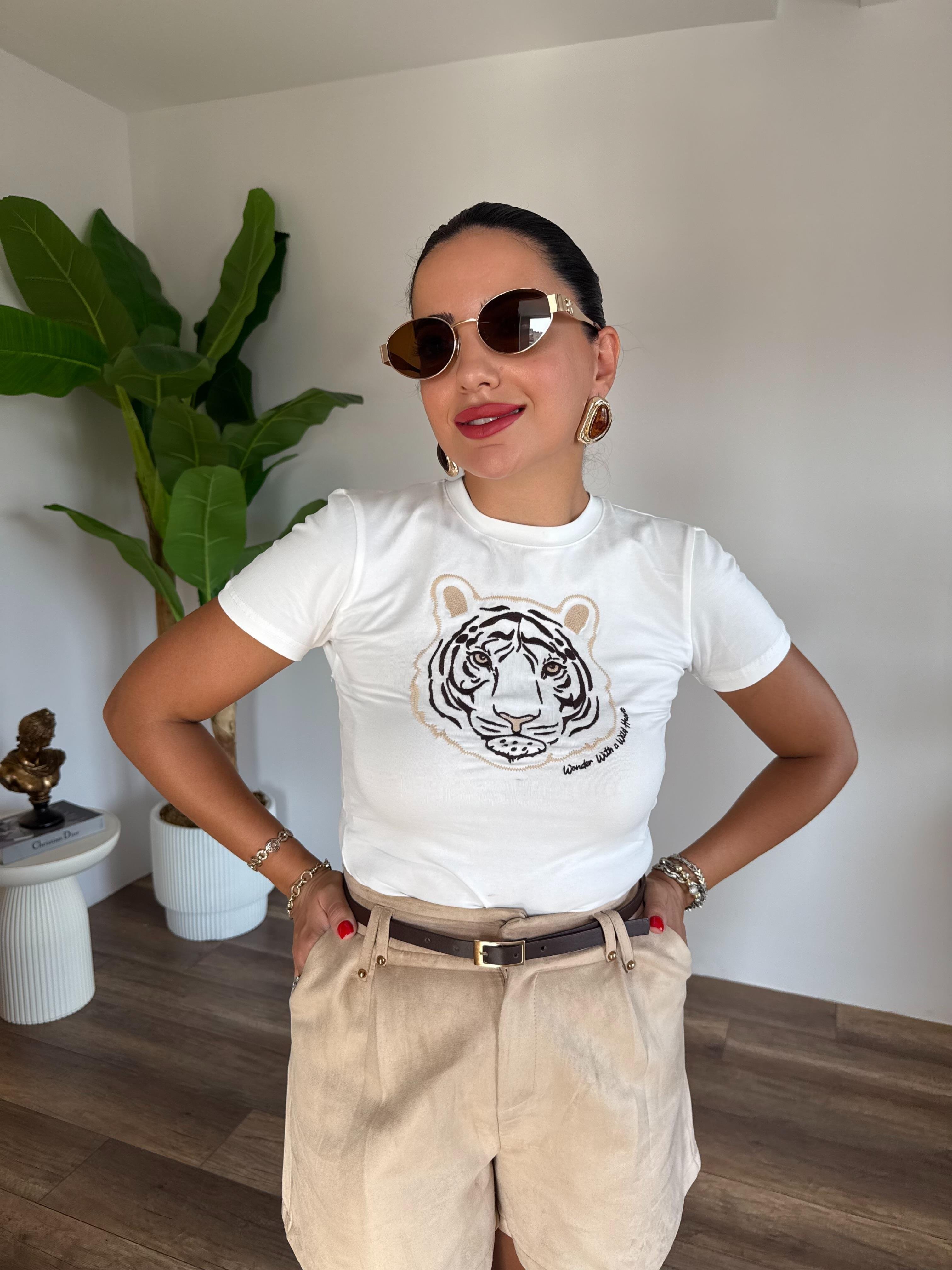 10545 Aslan Baskılı Tshirt