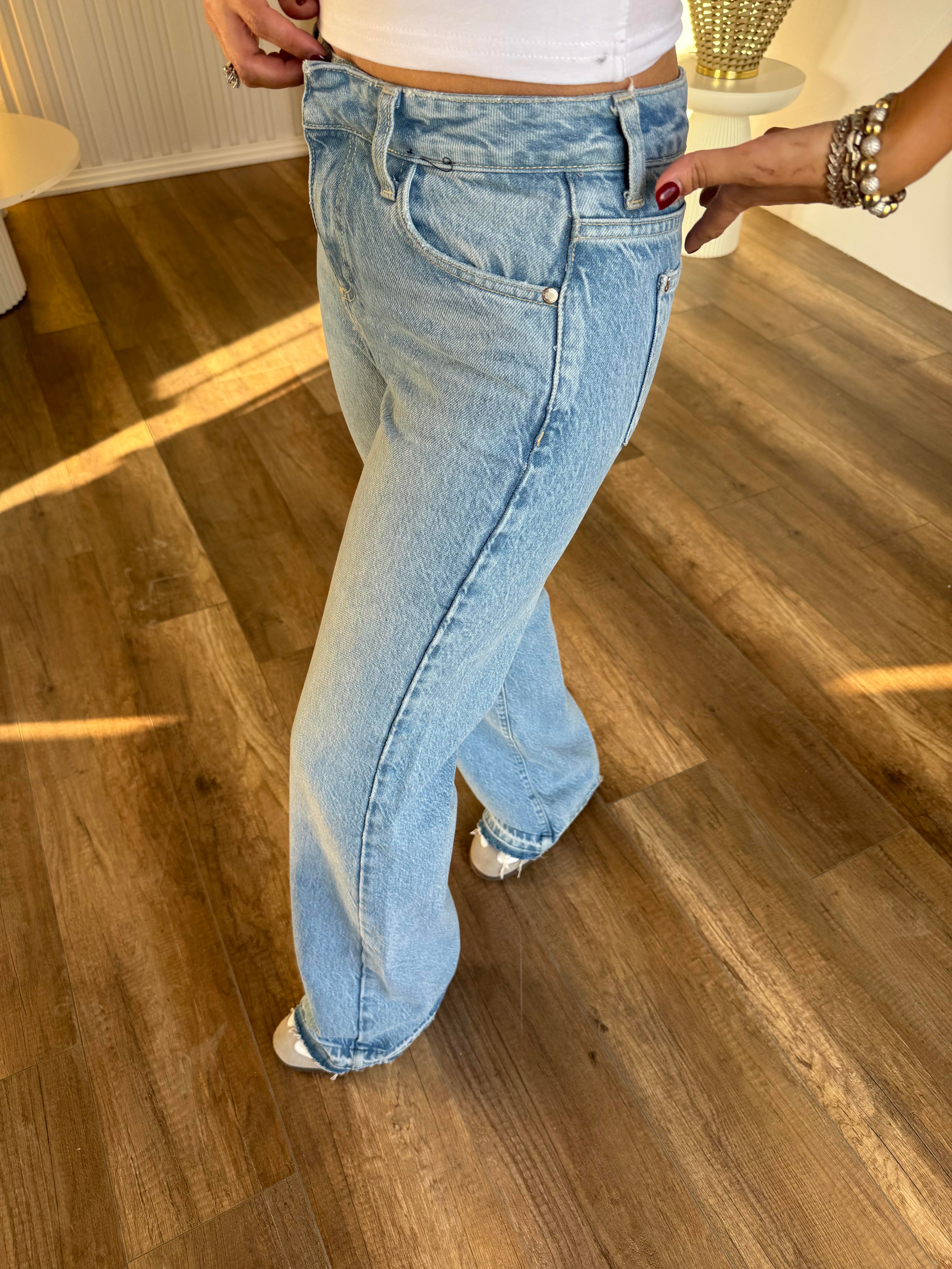10652 Orj Marka Paça Detaylı Jean