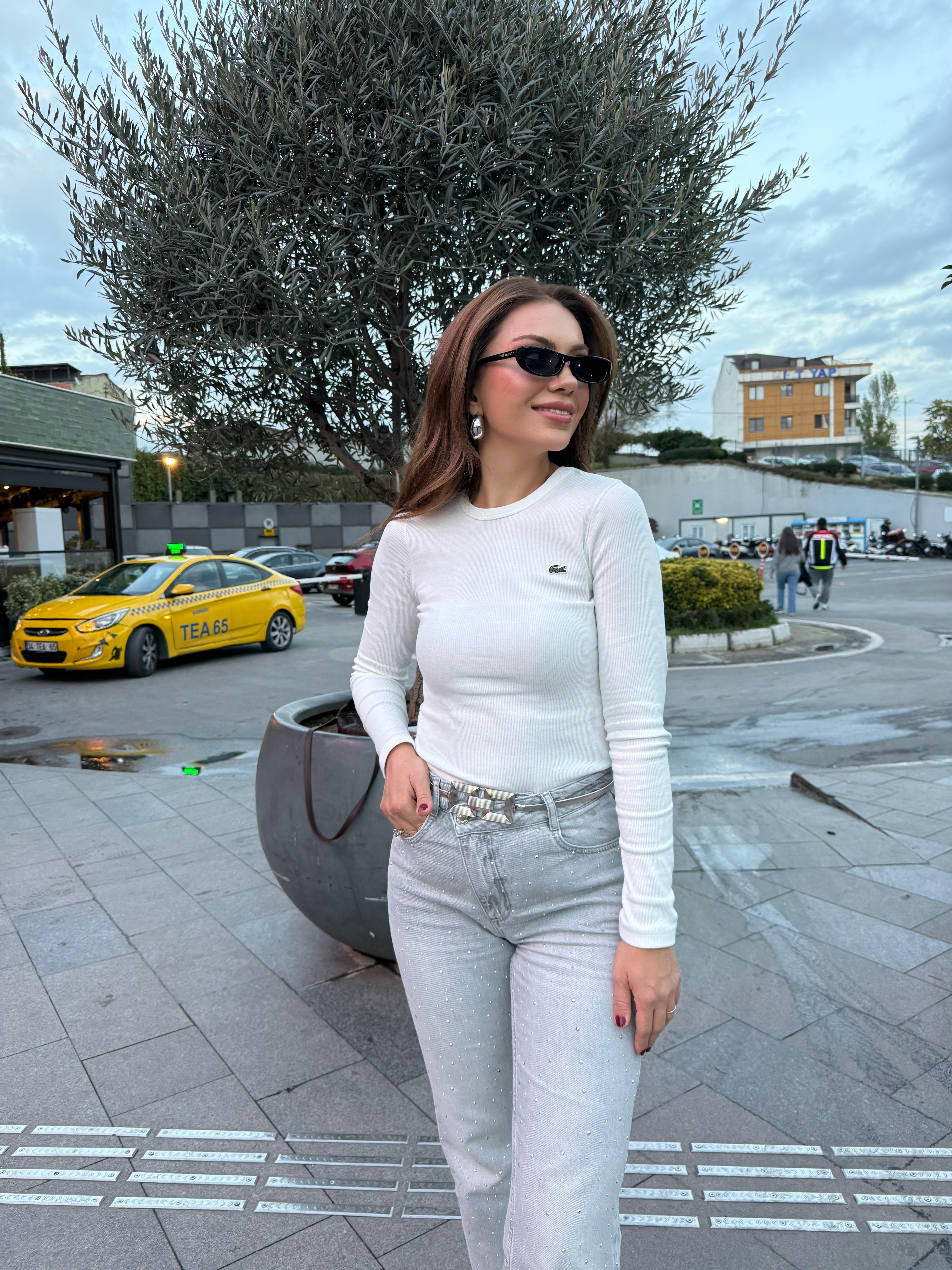 10688 Orj Marka Yuvarlak Yaka Bluz