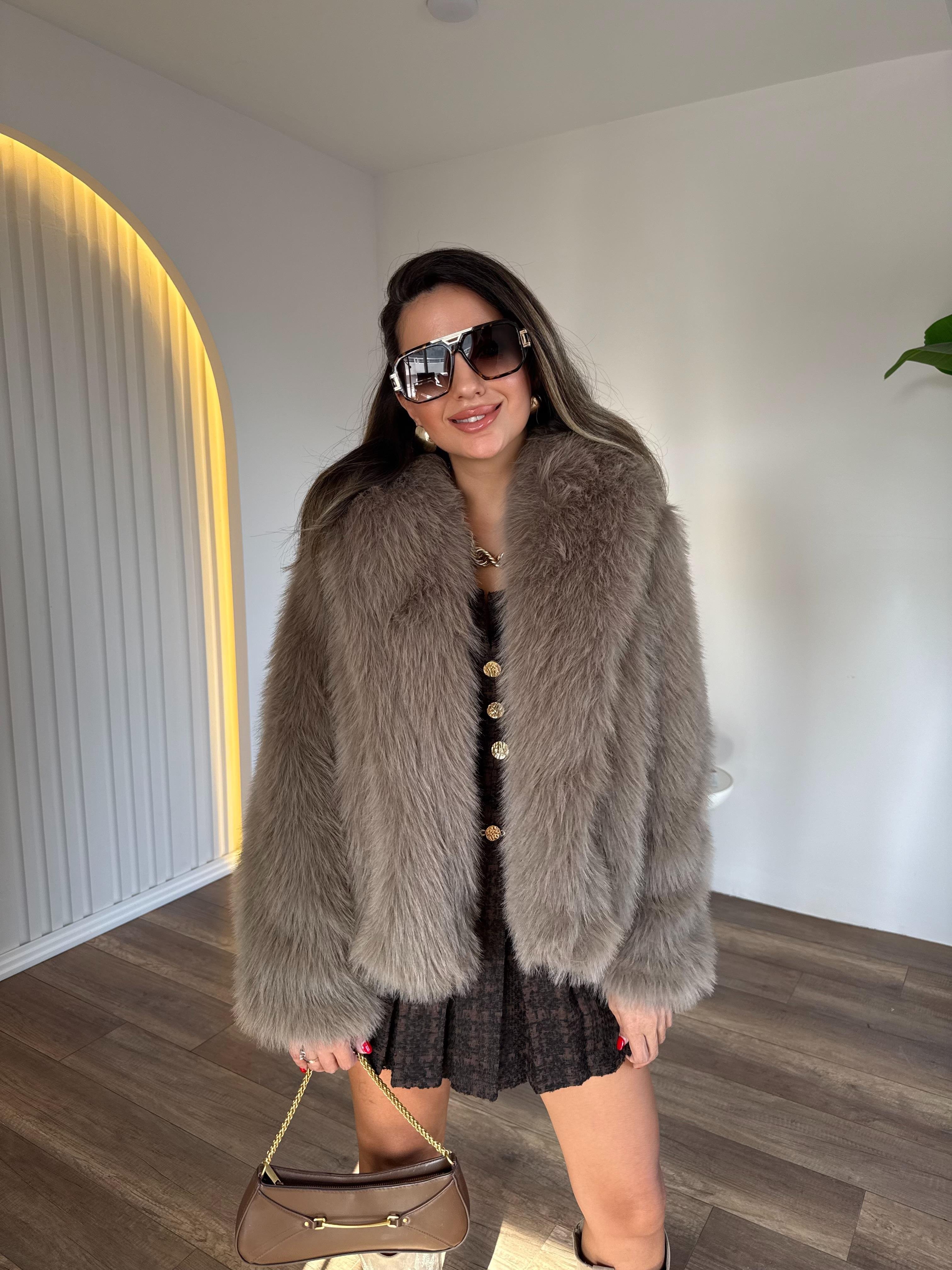 10714 Kürk Mont