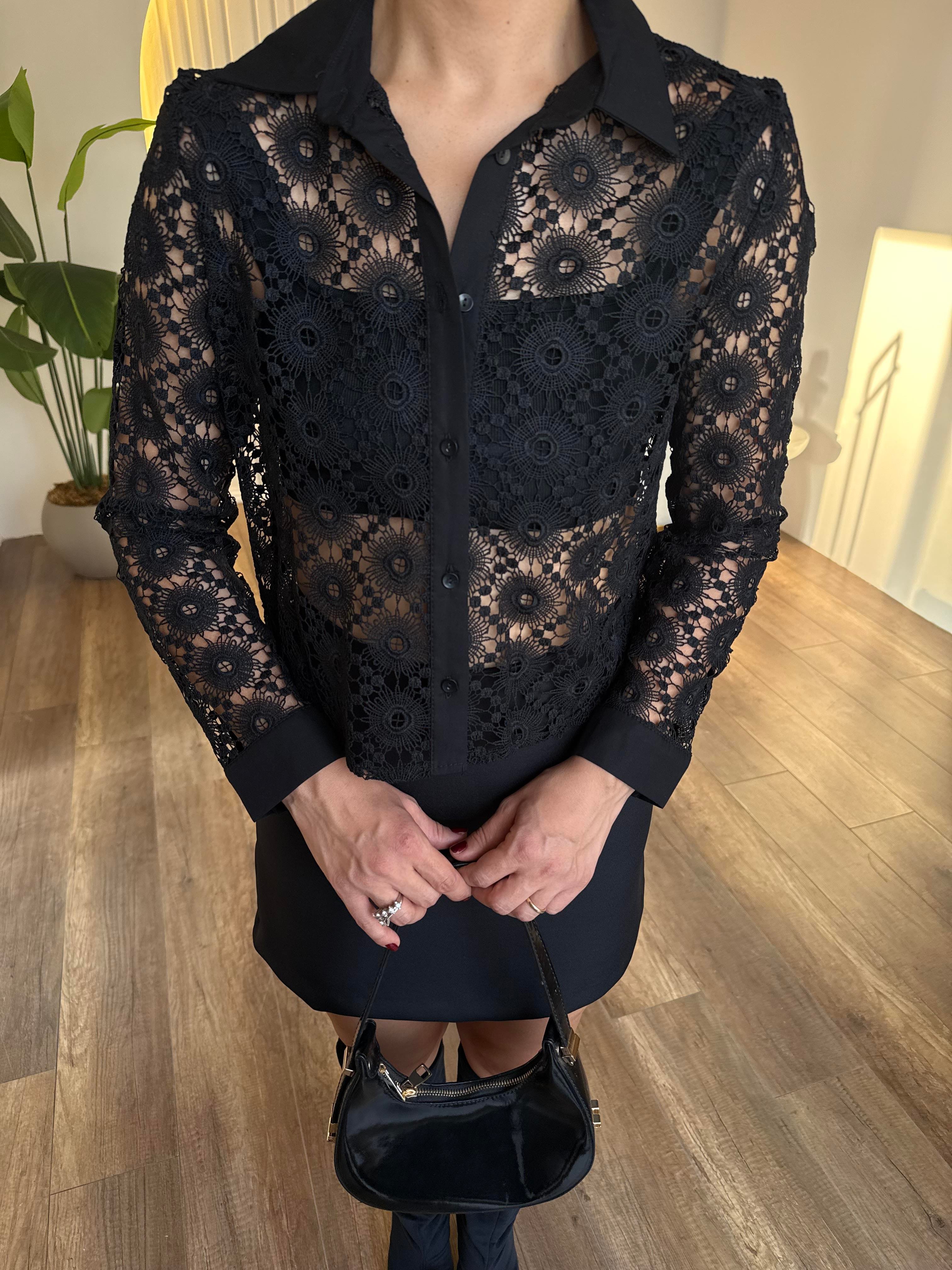 10737 Dantelli Gömlek