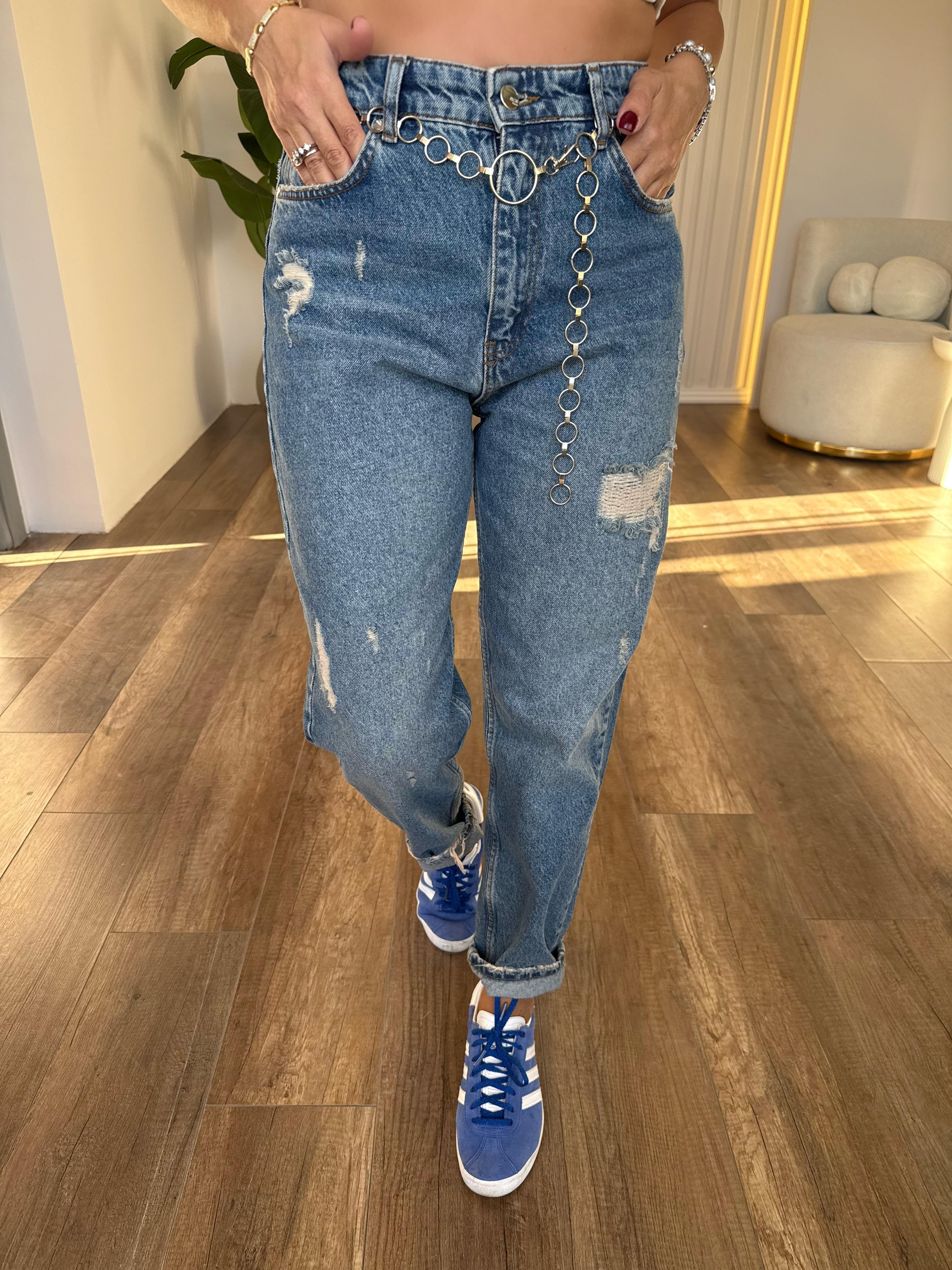 10765 Lazer Kesim Detaylı Jean