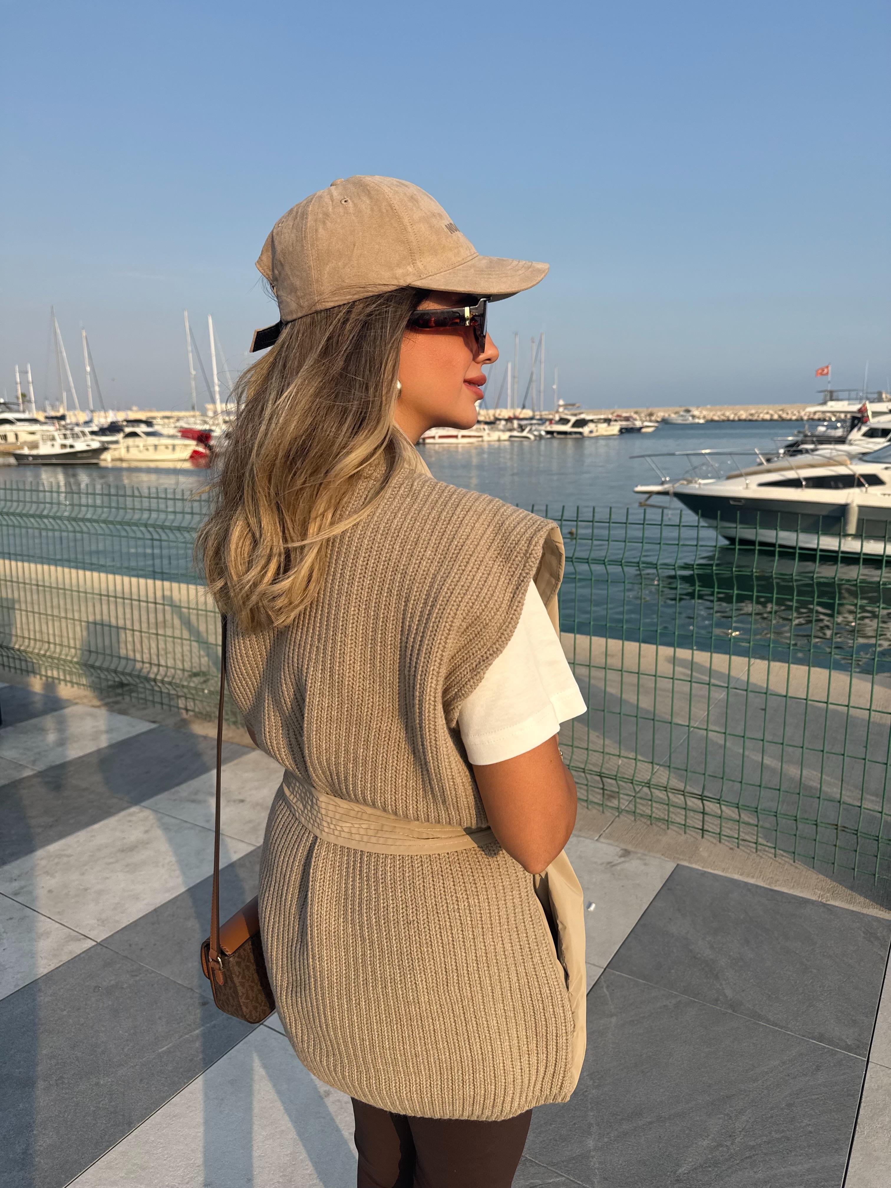 10828 Arkası Triko Detay Premium Yelek