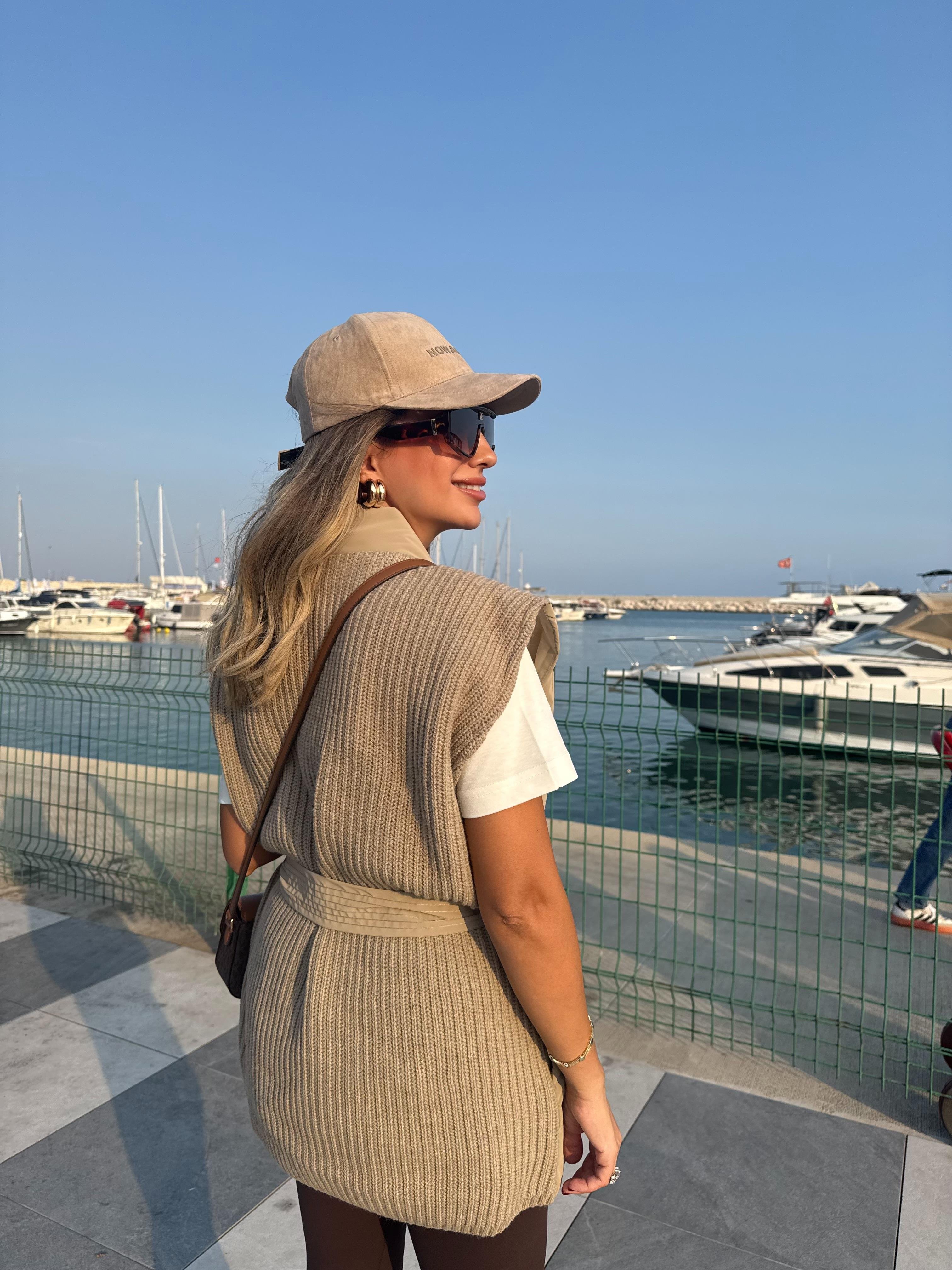 10828 Arkası Triko Detay Premium Yelek