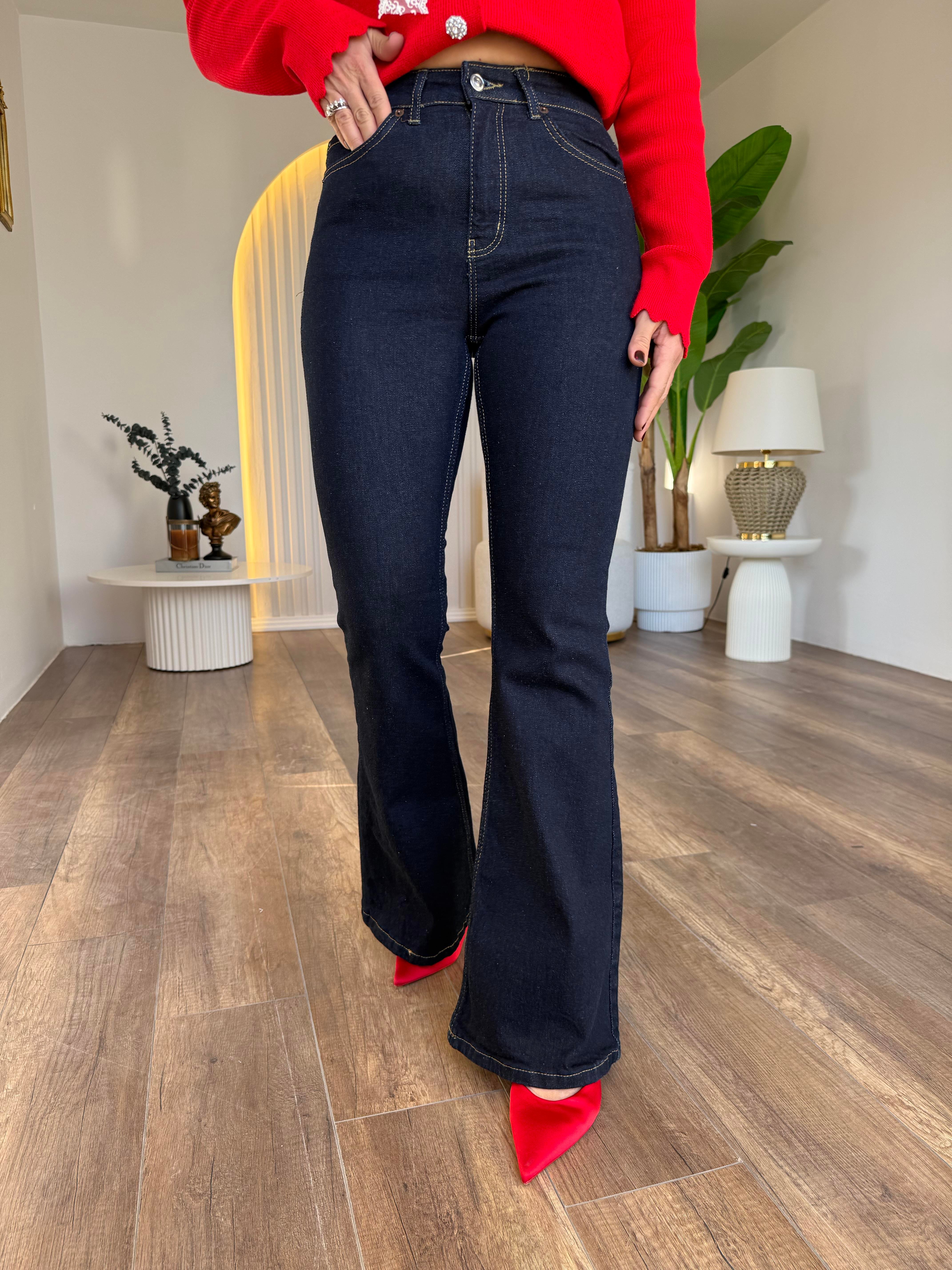 10853 İspanyol Paça Jean