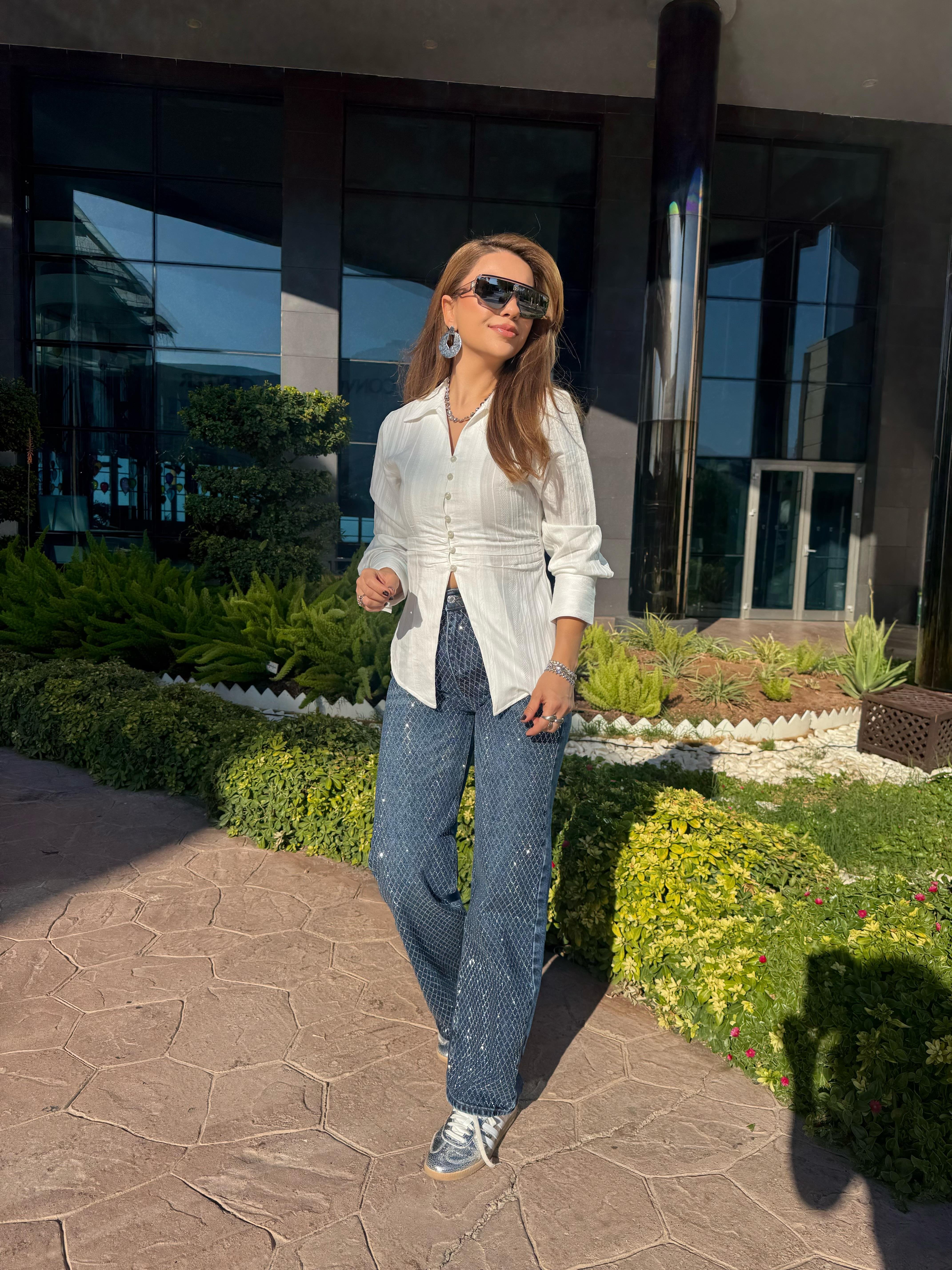10898 Çapraz Taş Detaylı Jean