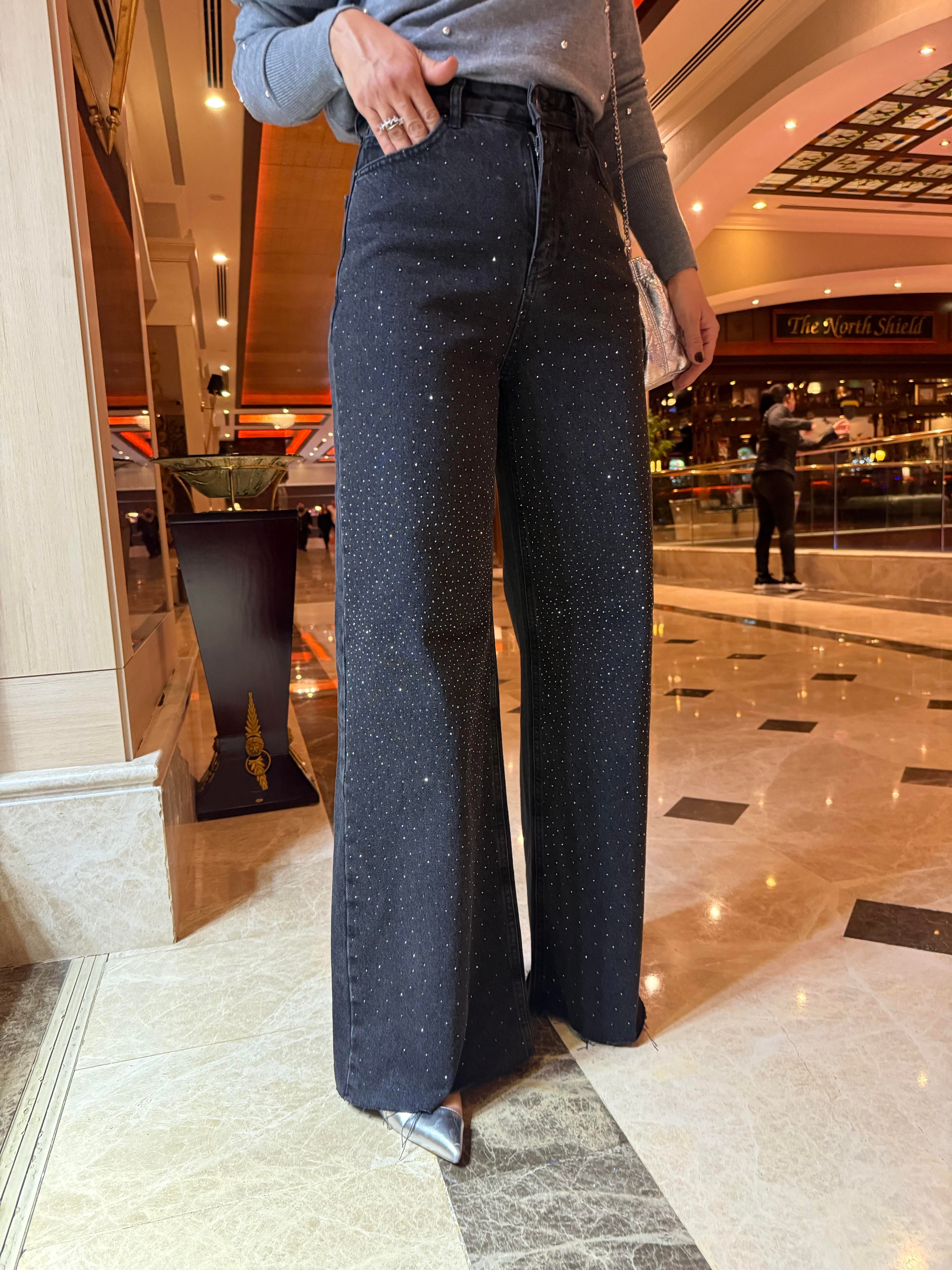 11094 Önü Serpme Taşlı Jean
