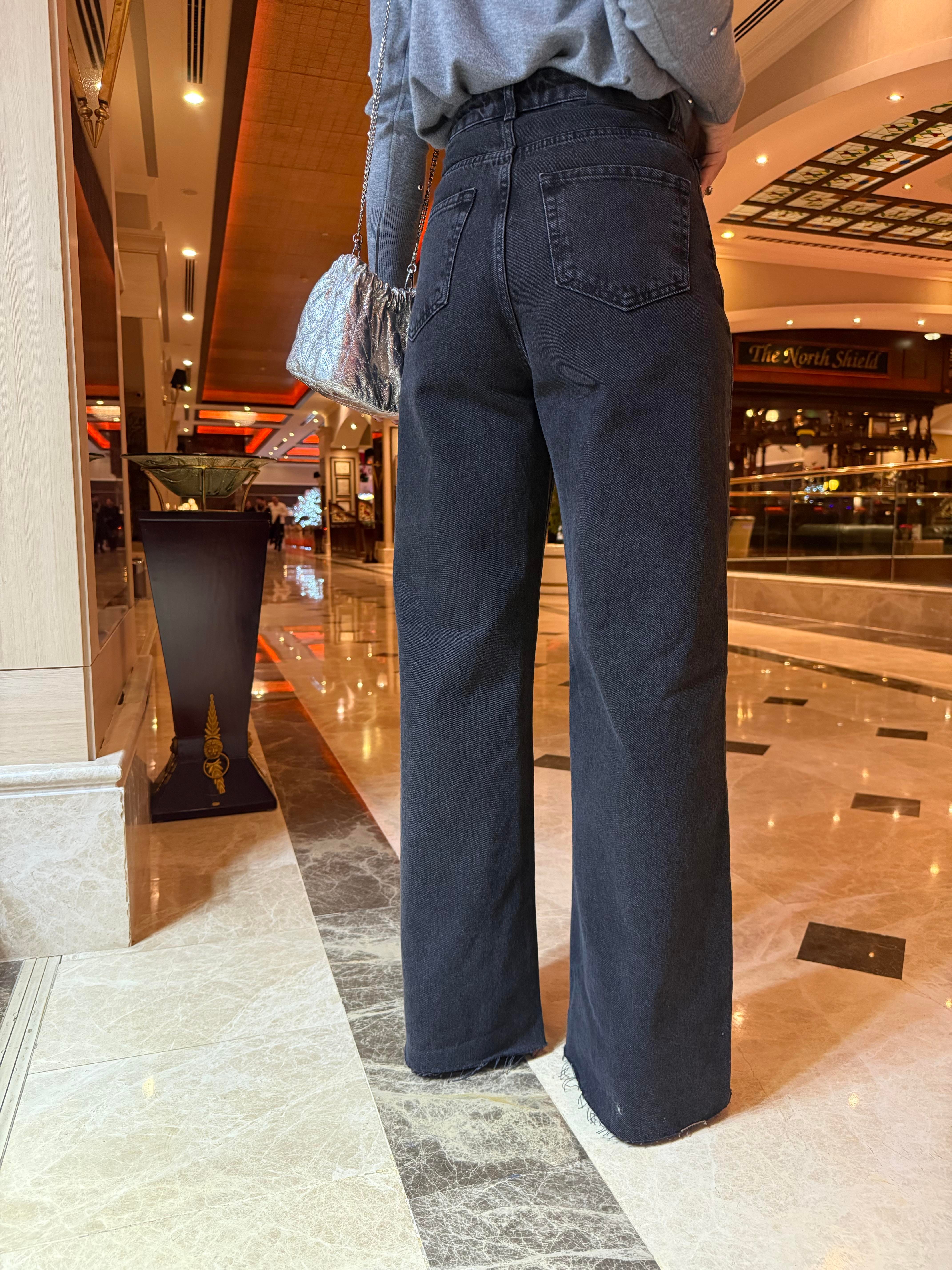 11094 Önü Serpme Taşlı Jean