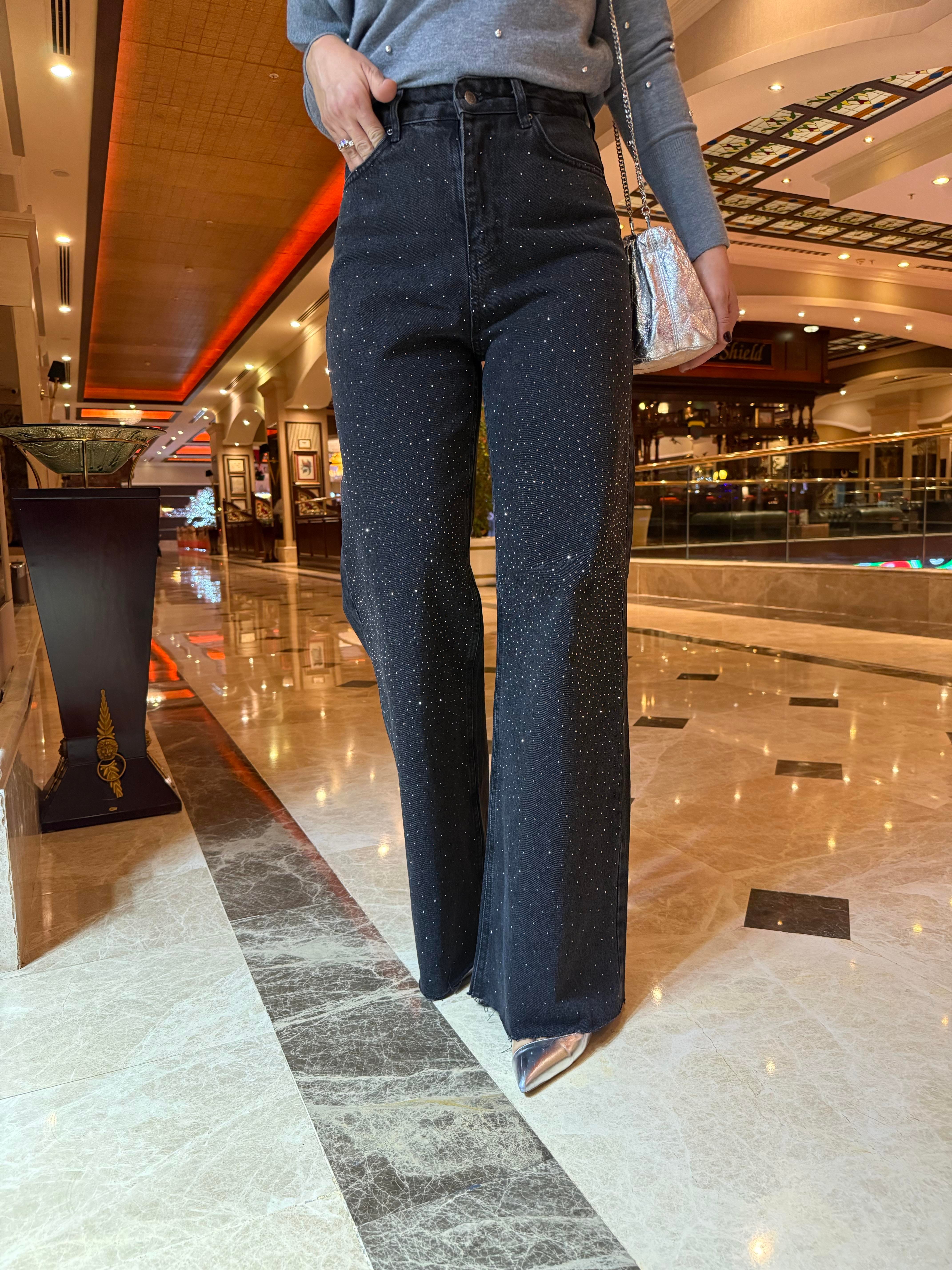 11094 Önü Serpme Taşlı Jean