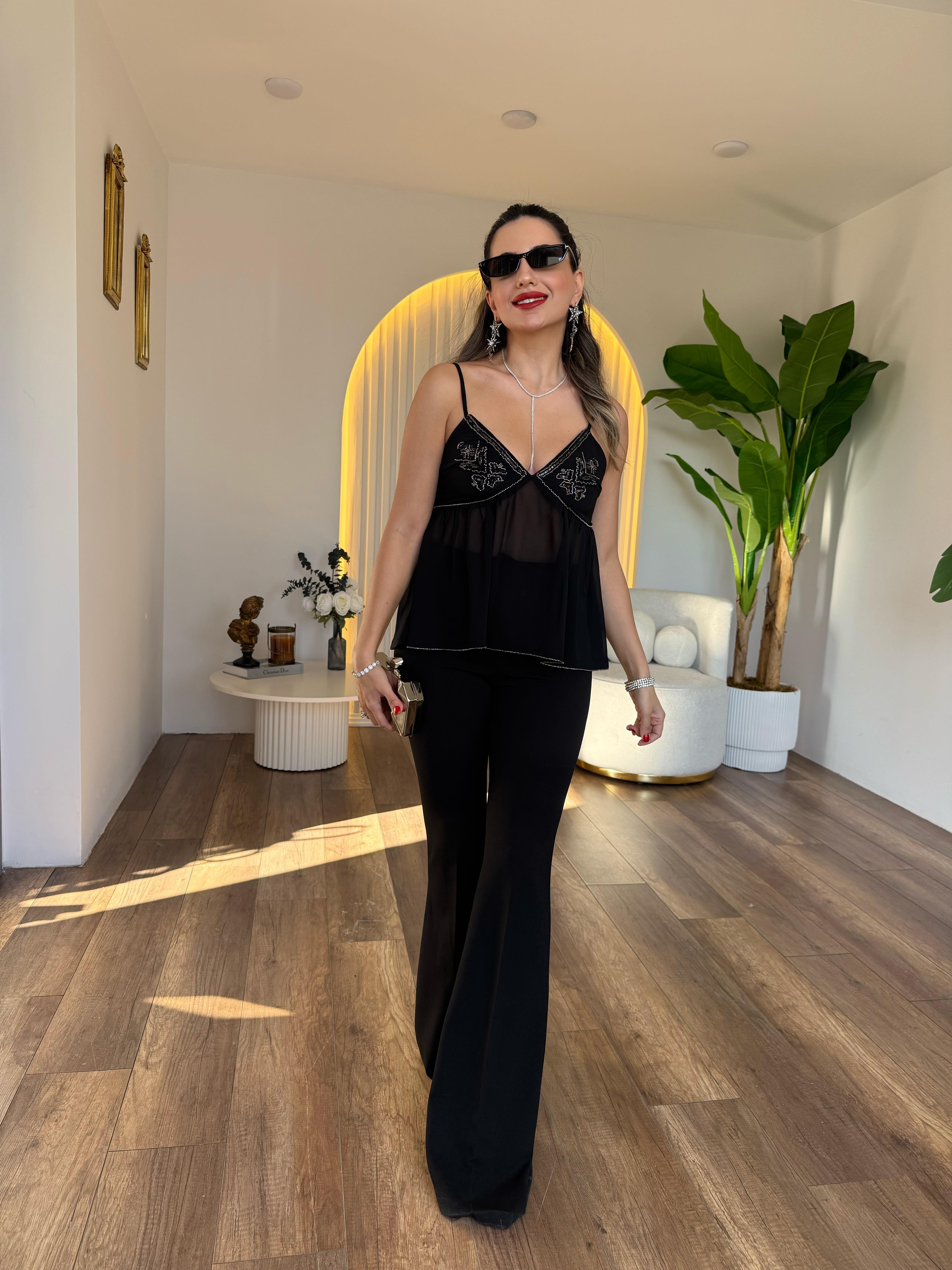 11155 İşleme Detaylı Şifon Bluz