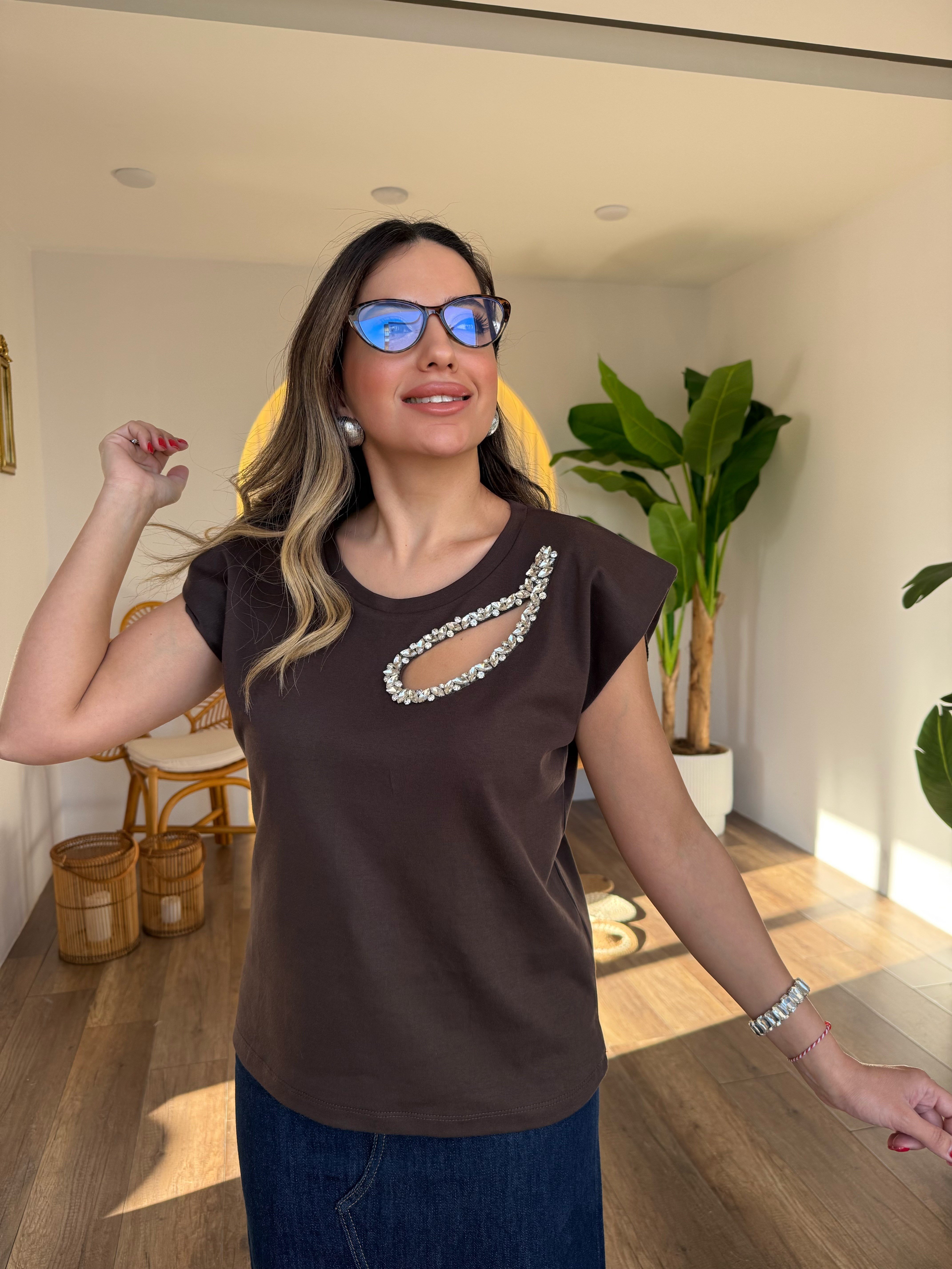 11272 Damla Taş Detaylı Tshirt
