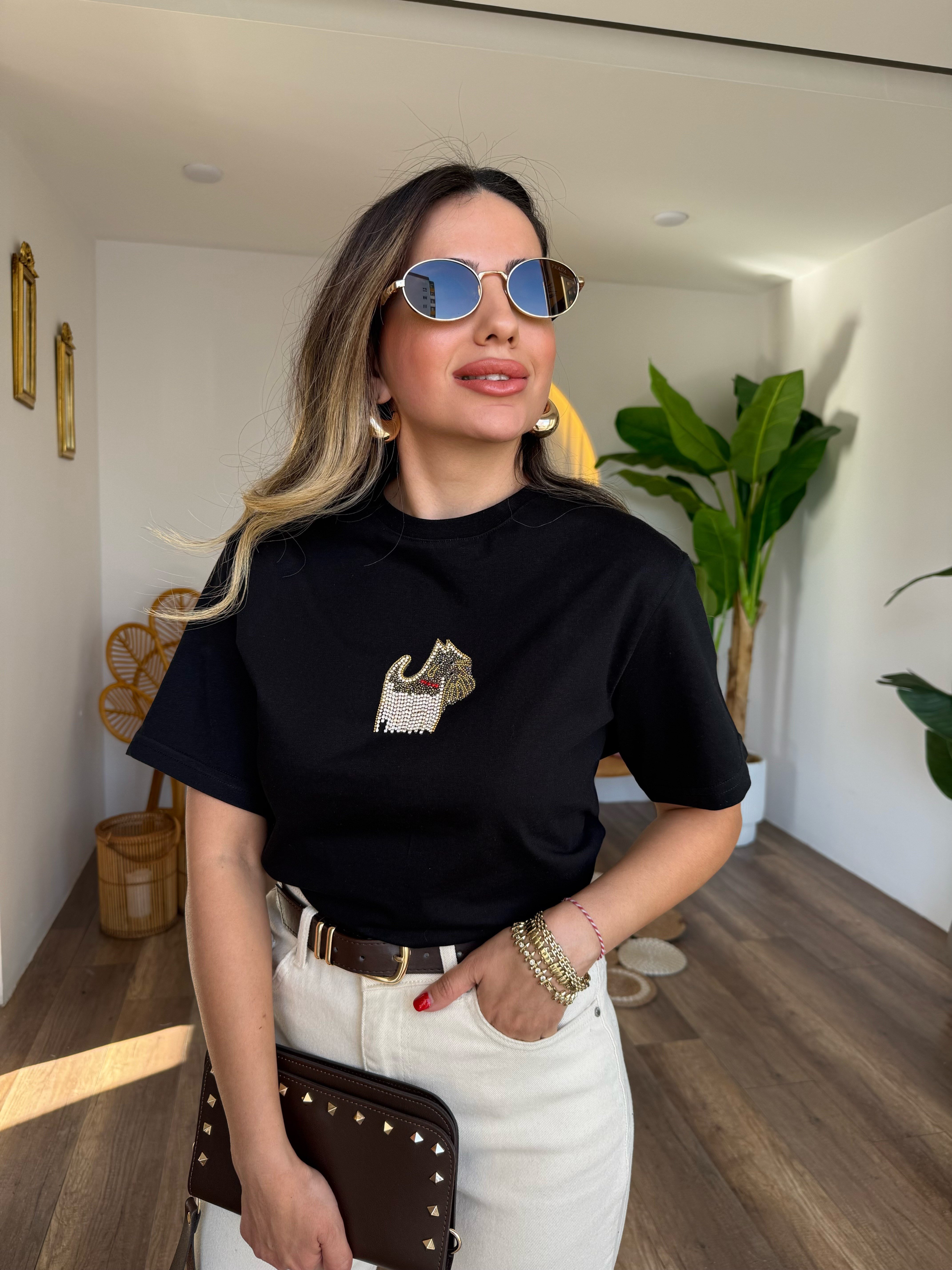 11420 Püsküllü Taşlı Köpek Tshirt