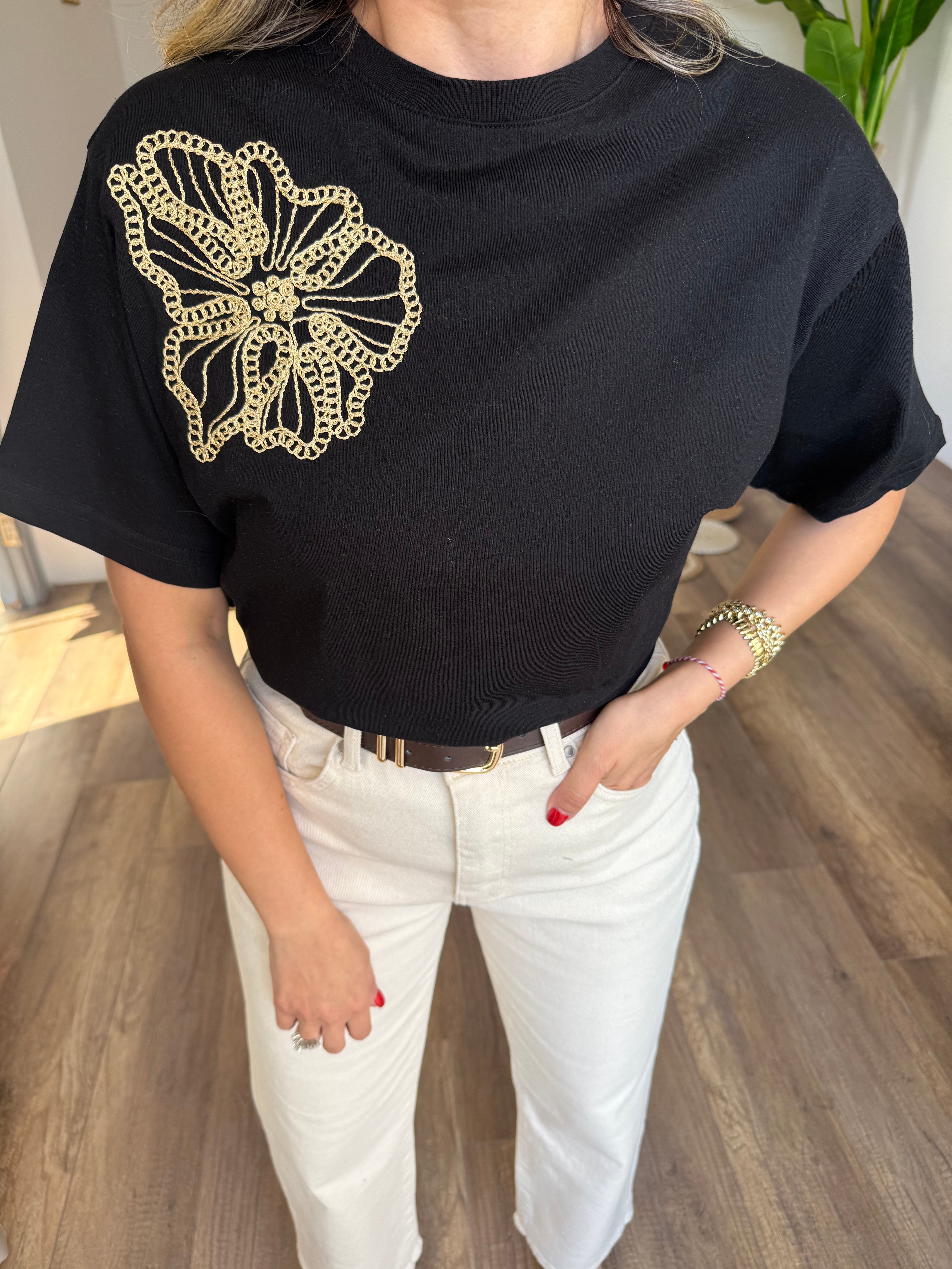 11421 Çiçek İşlemeli Tshirt