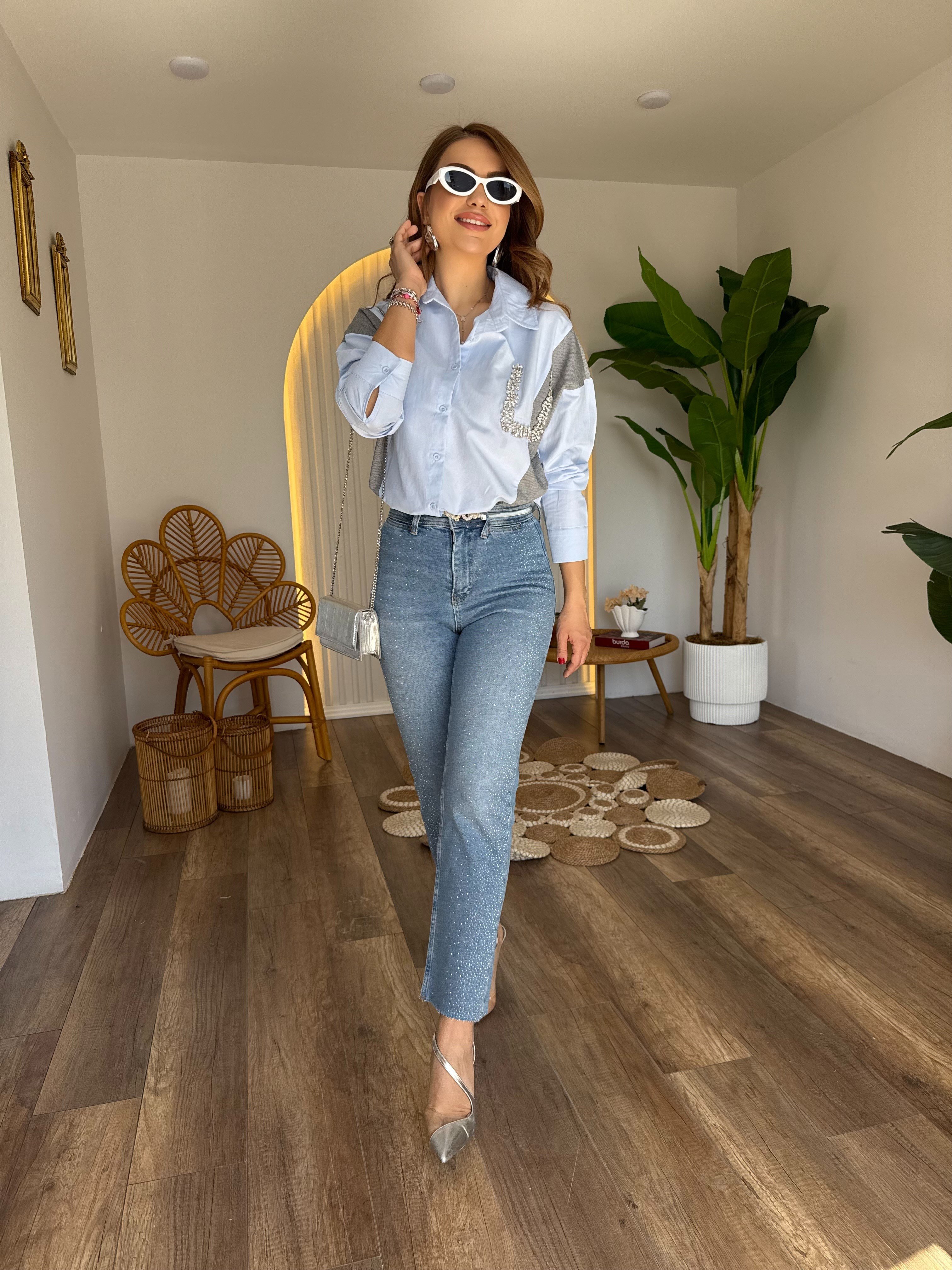 11440 Serpme Taşlı Relax Jean