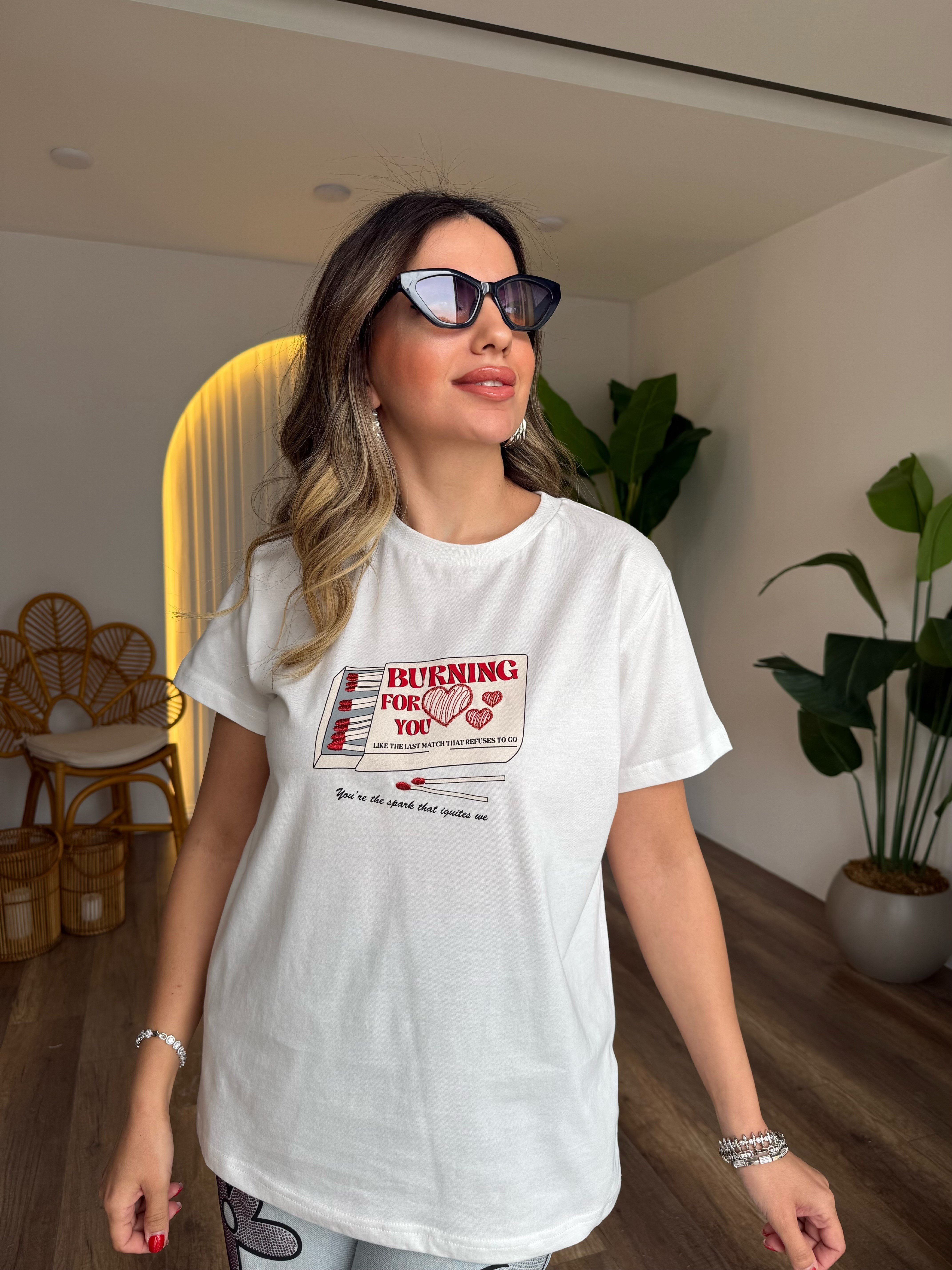 11447 Burning For You Baskılı Tshirt