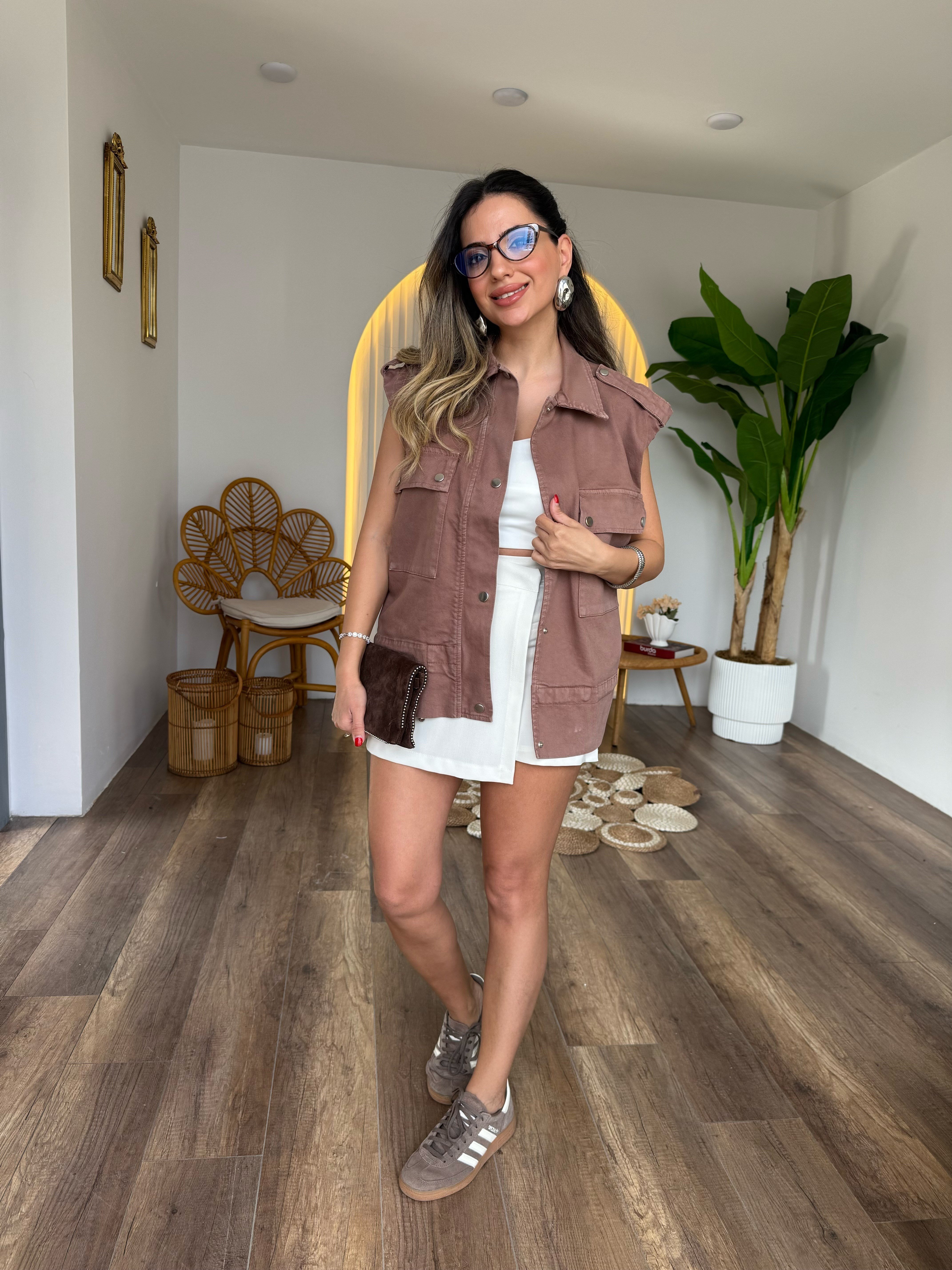 11519 Düğme Detaylı Altı Büzgülü Yelek