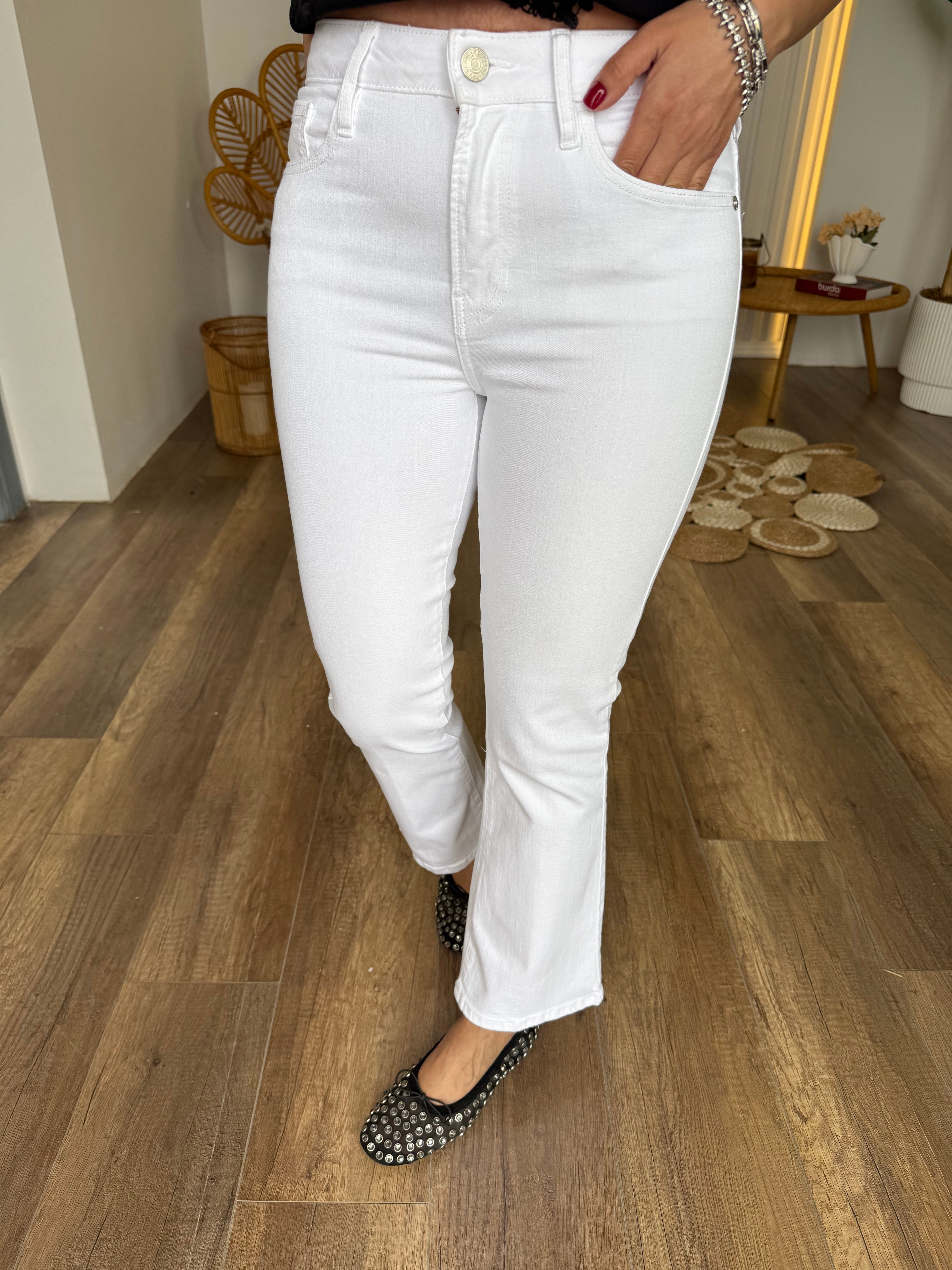 11525 Flare Beyaz Jean