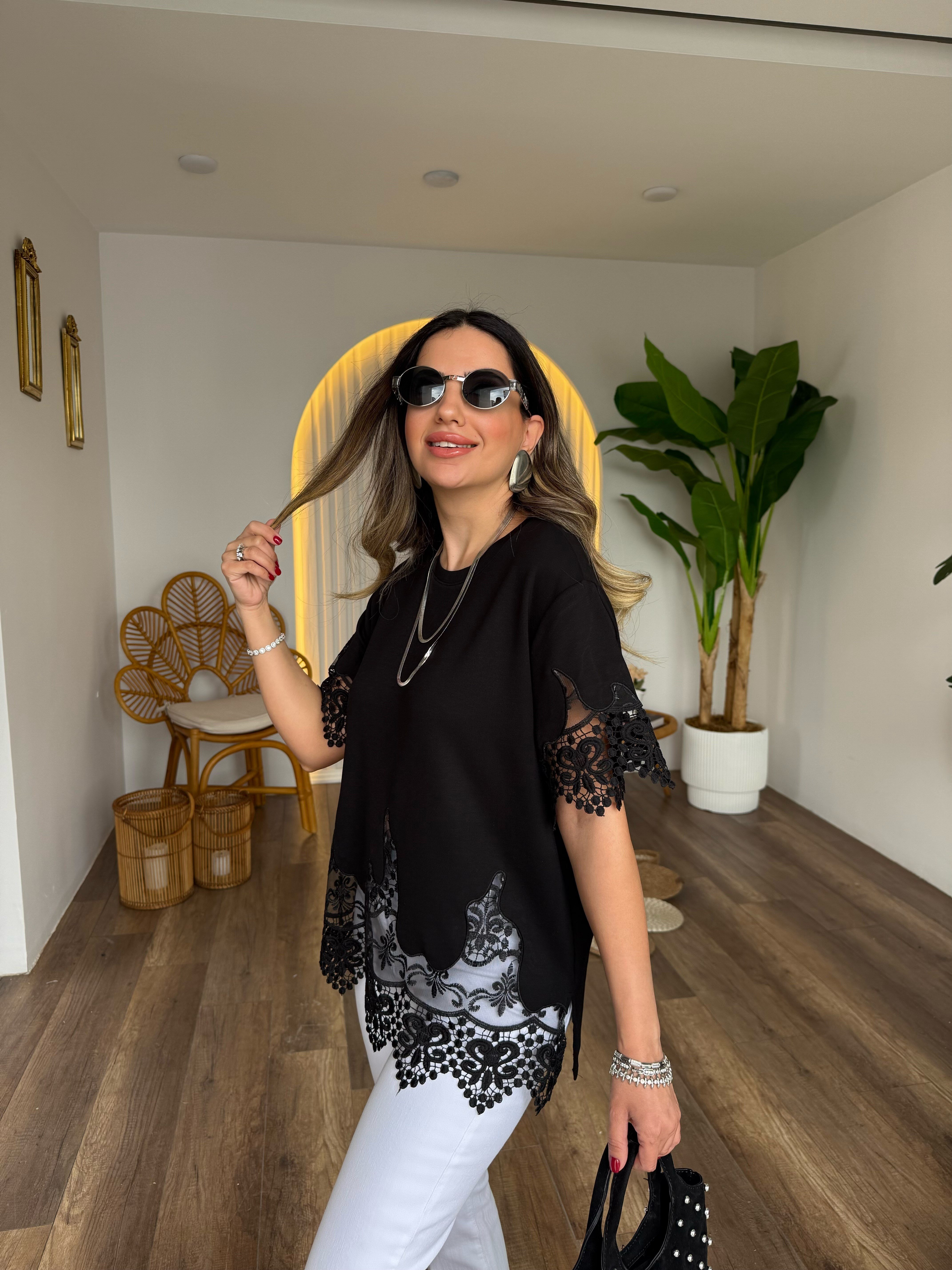 11526 Altı Güpür Detaylı Bluz