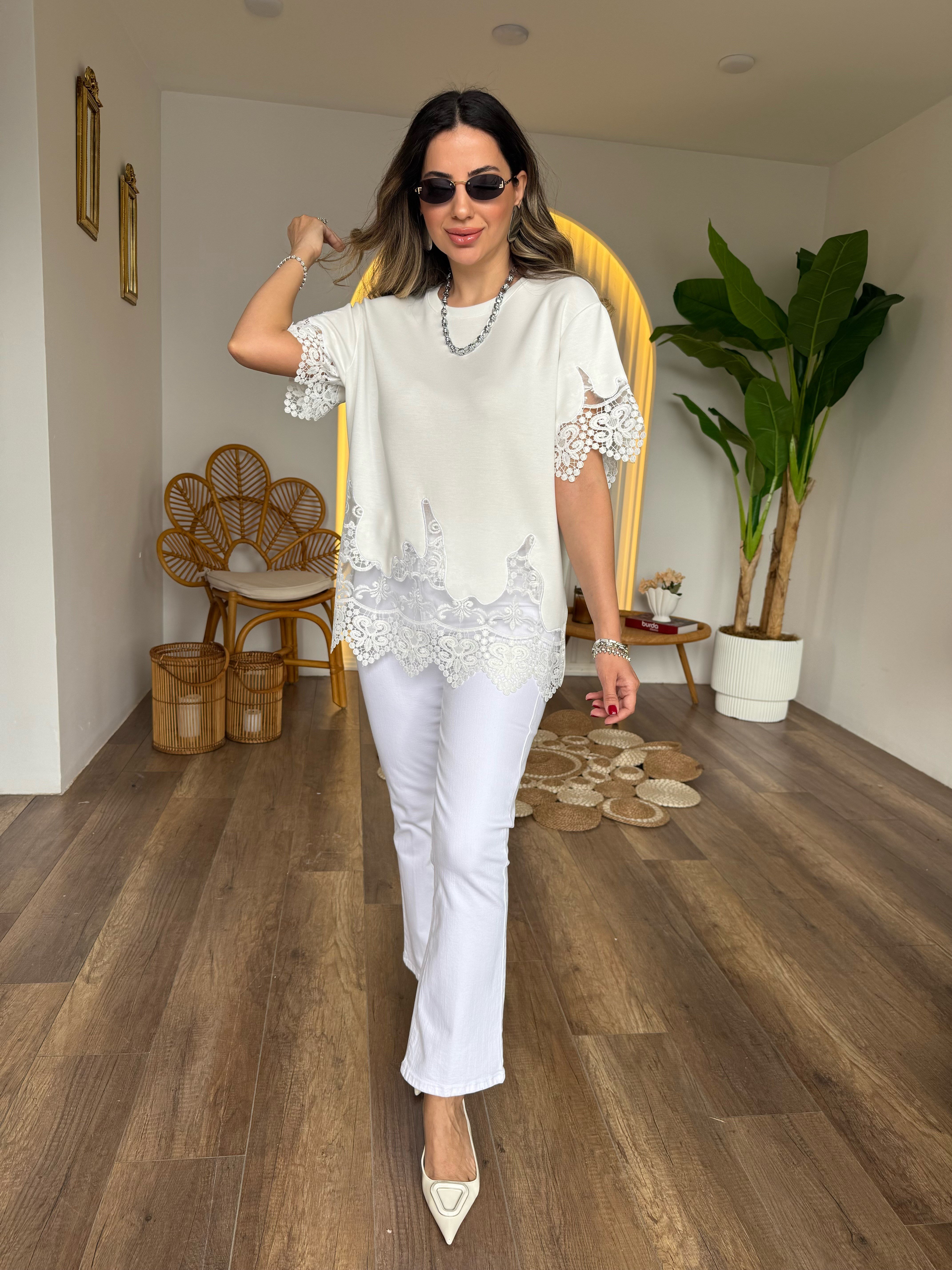 11526 Altı Güpür Detaylı Bluz
