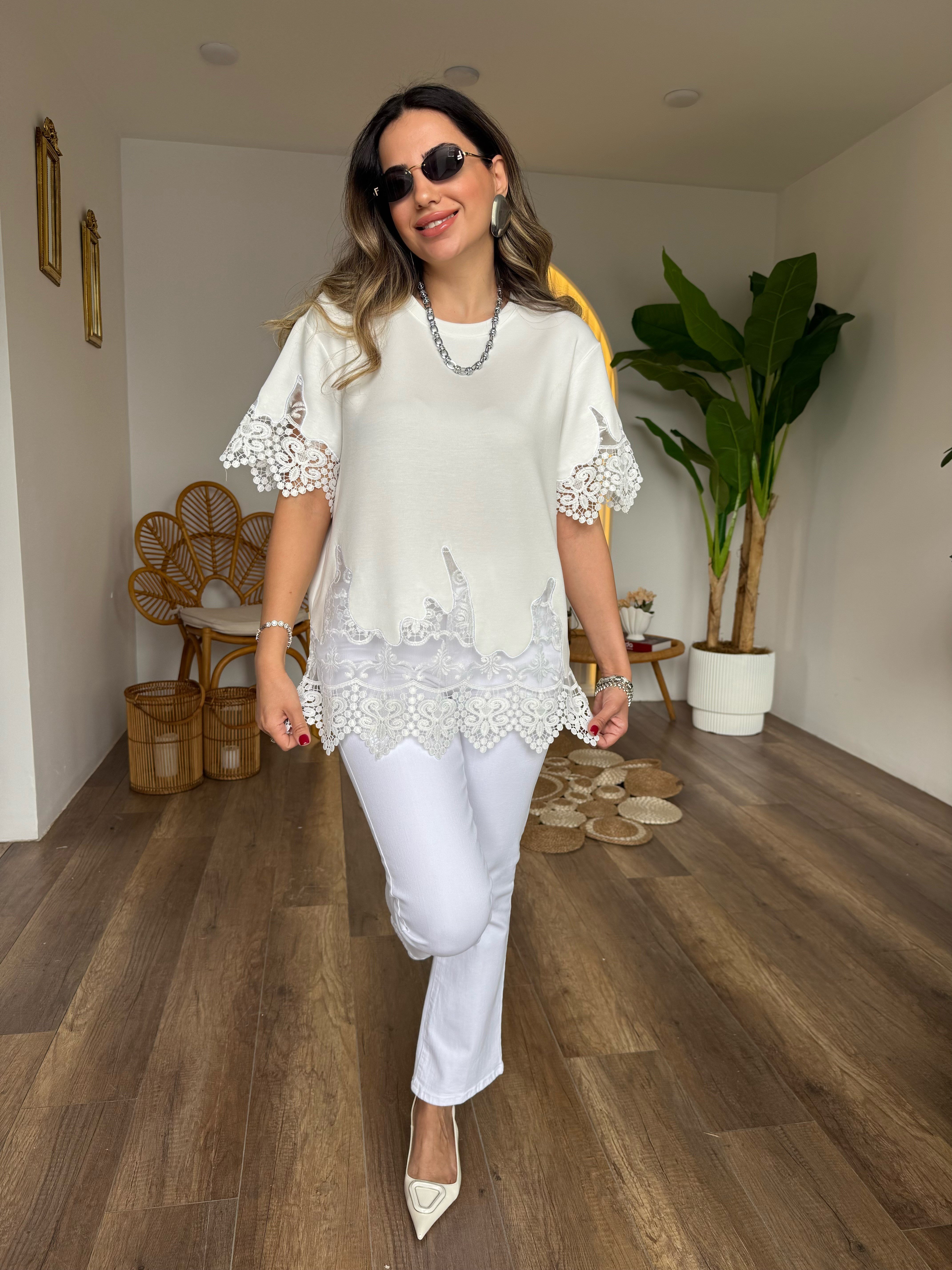 11526 Altı Güpür Detaylı Bluz