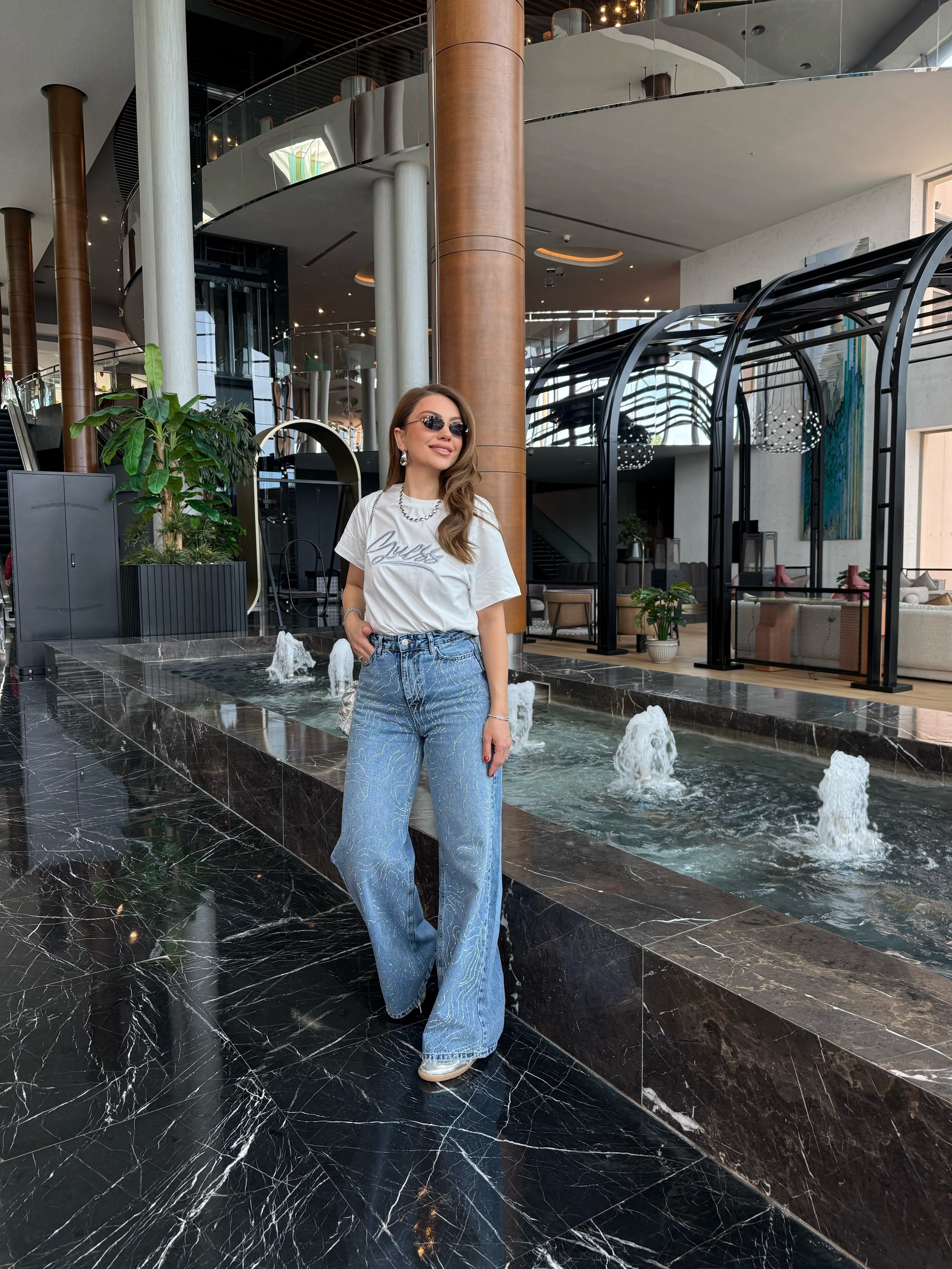 11587 Gu. Gri Taşlı Nakışlı Tshirt