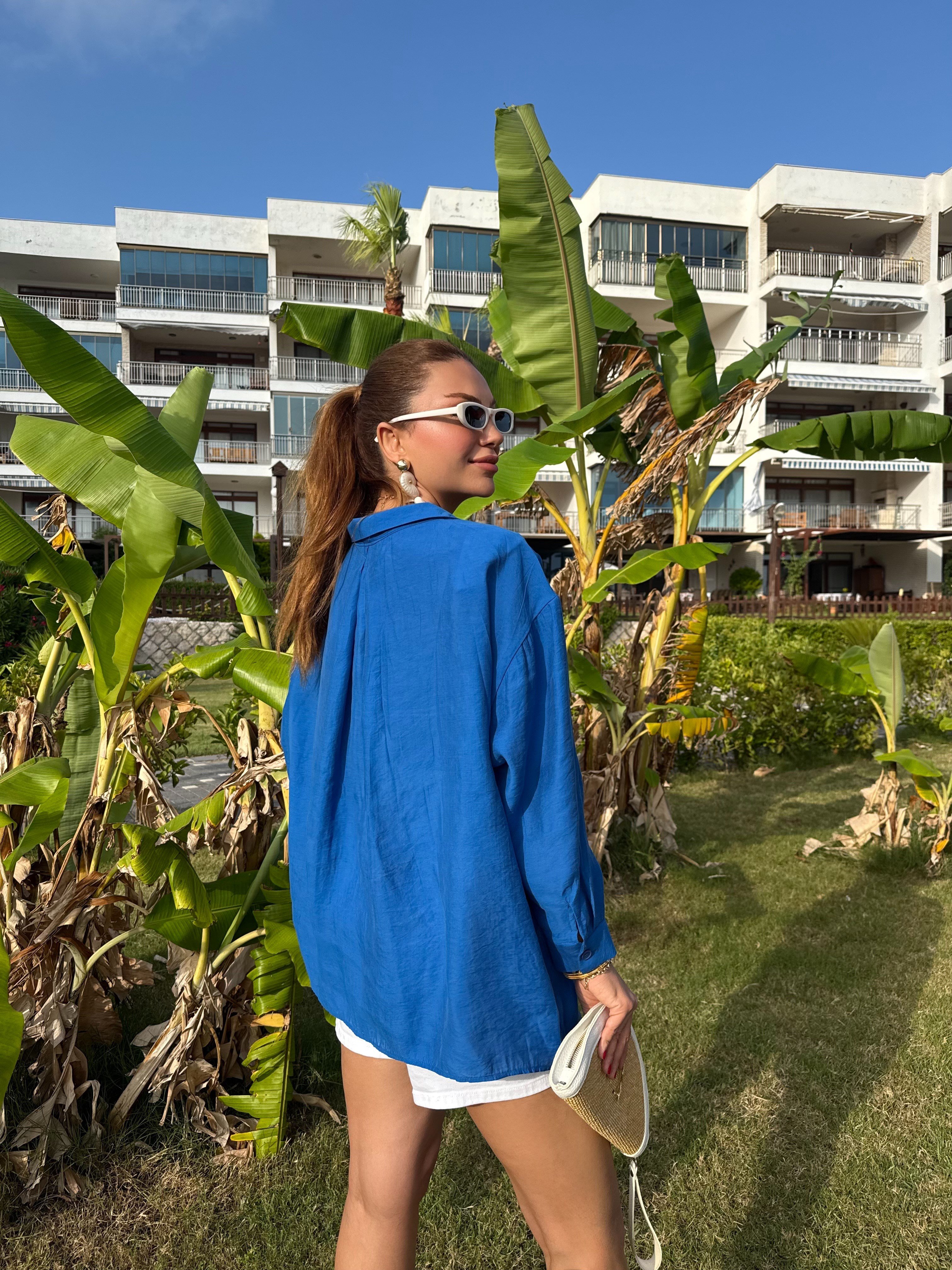 11840 Düşük Omuzlu Oversize Gömlek