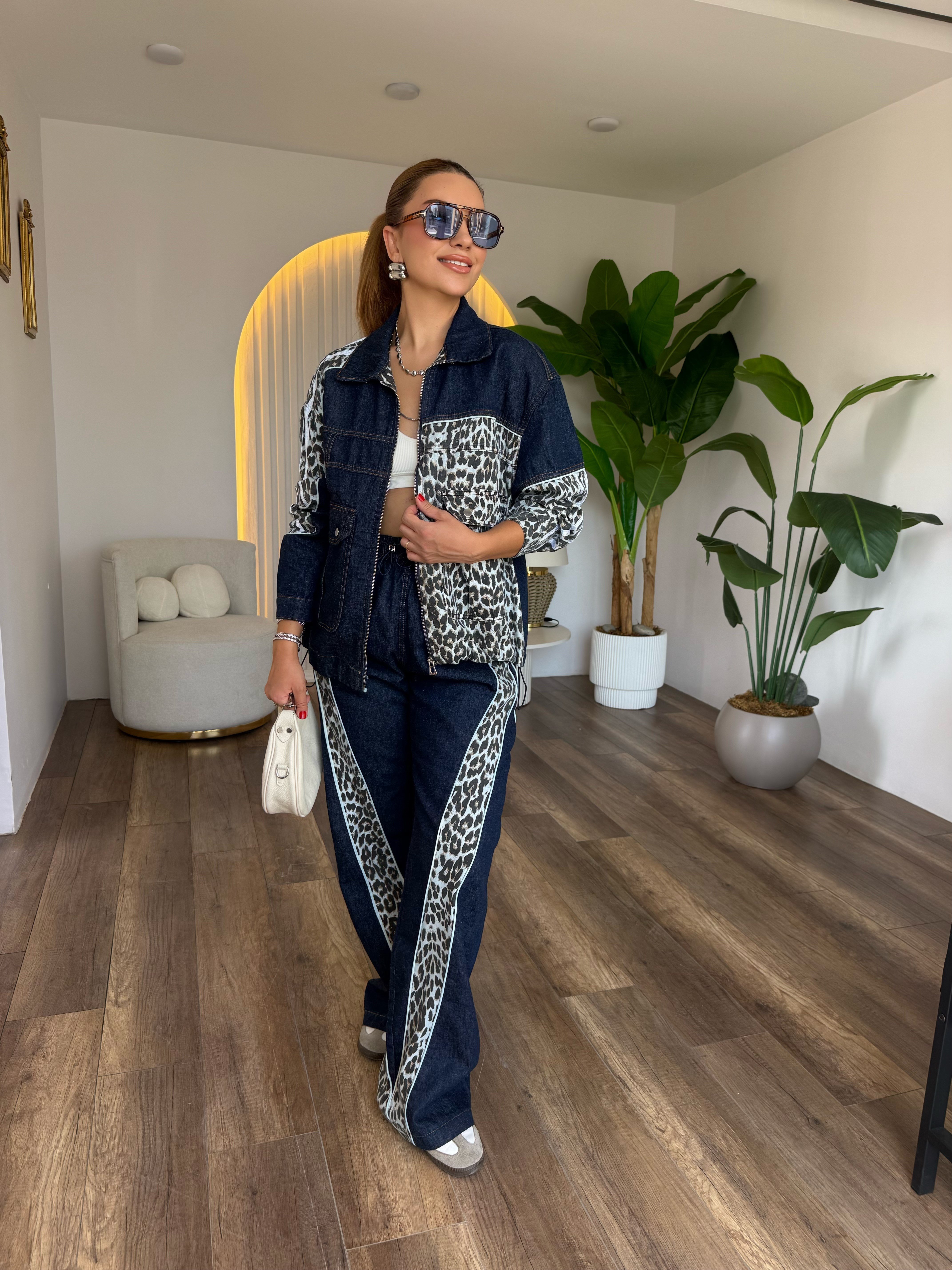 12146 Leopar Detaylı Denim Takım